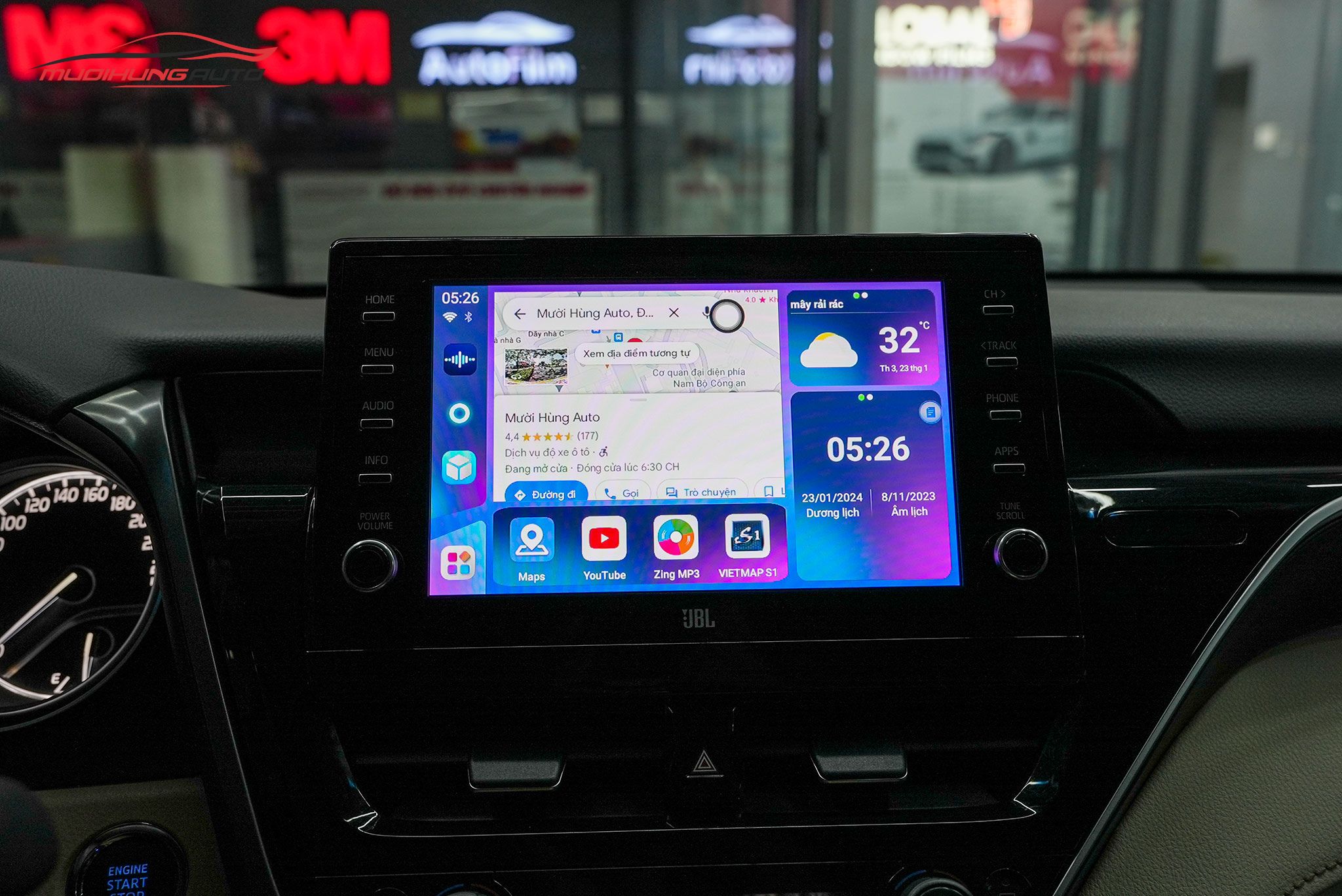 Lắp Zestech DX14 Plus cho xe Toyota Camry 2023