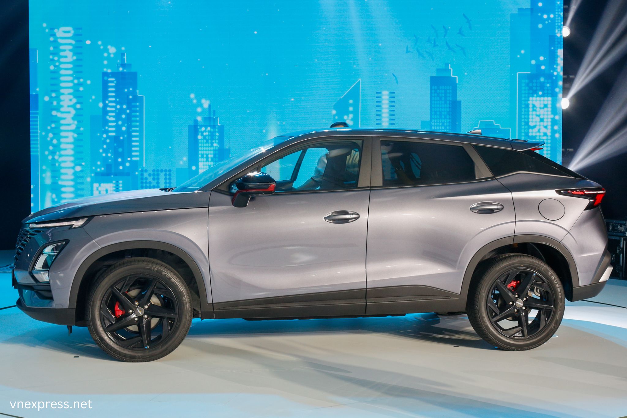 Chery Omoda 2025 - Đánh giá chung, thông số, giá lăn bánh mới nhất 2/2025