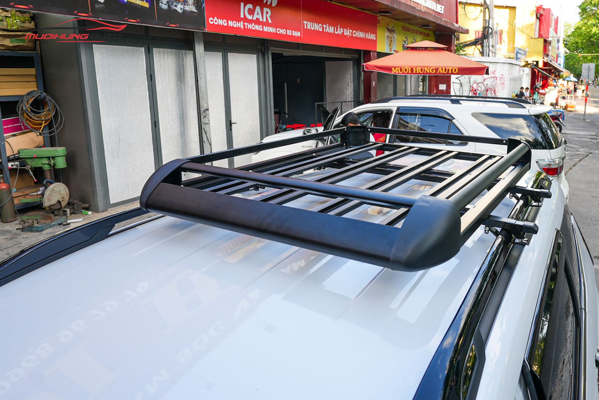 Lắp baga mui Yaki 127cm CP-307 cho xe Mitsubishi Xpander Cross 2024