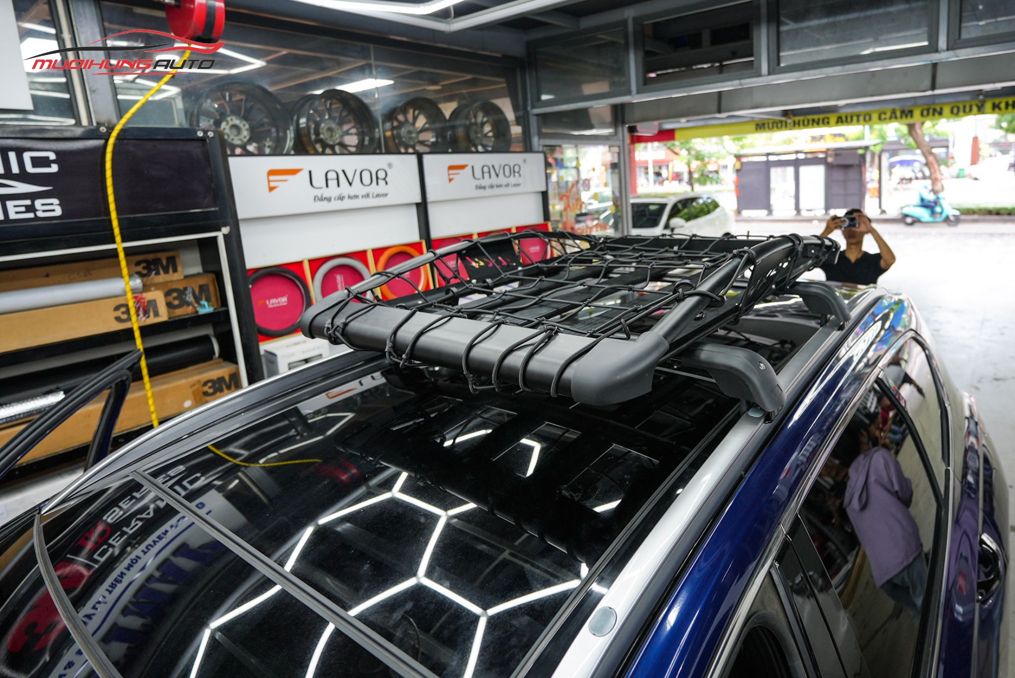 Lắp baga mui Yaki 129cm CP-439 cho xe Hyundai Santafe 2022