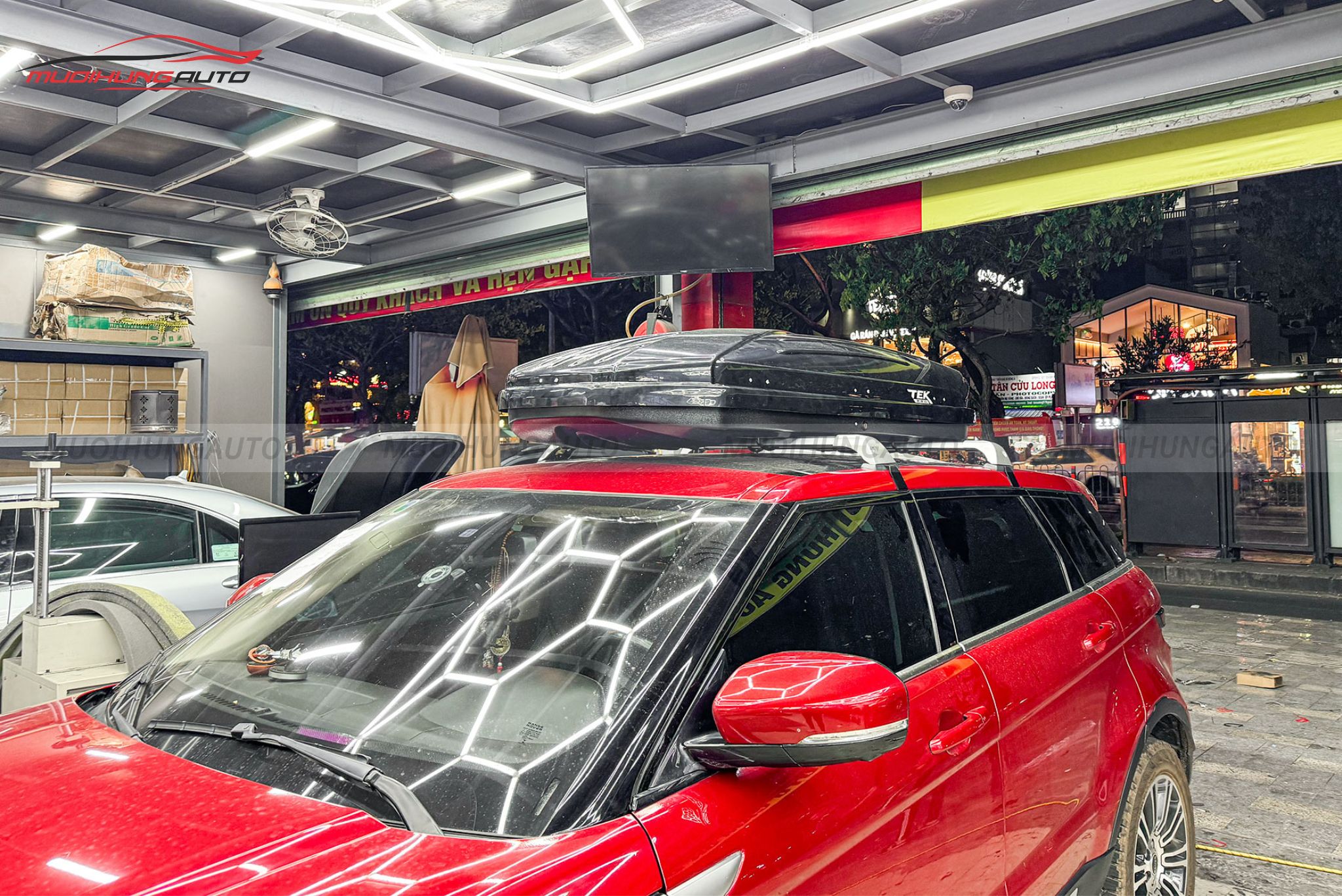 Cốp để đồ nóc xe Range Rover 2014