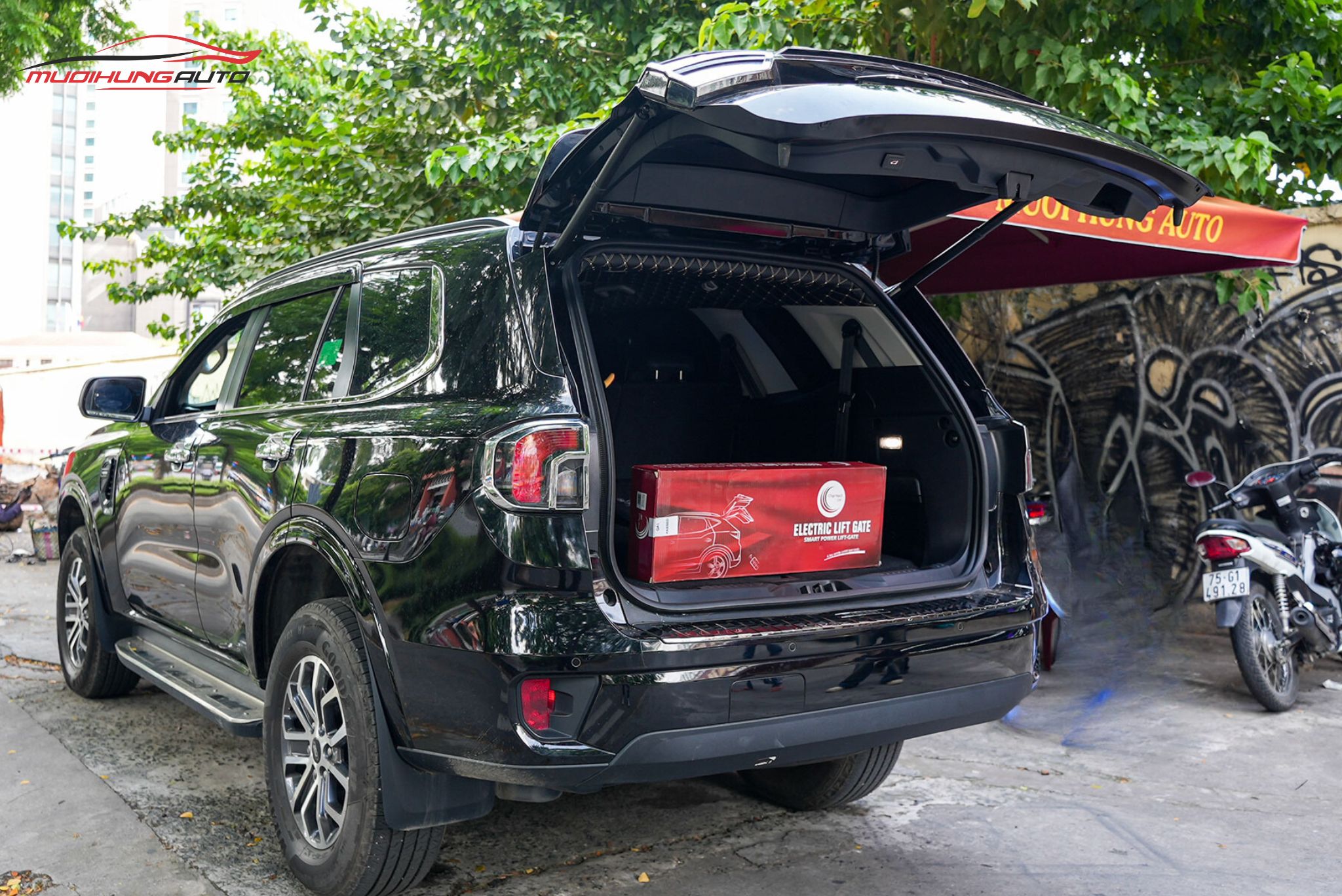 Cốp điện ô tô Ford Everest Next-Gen 2023