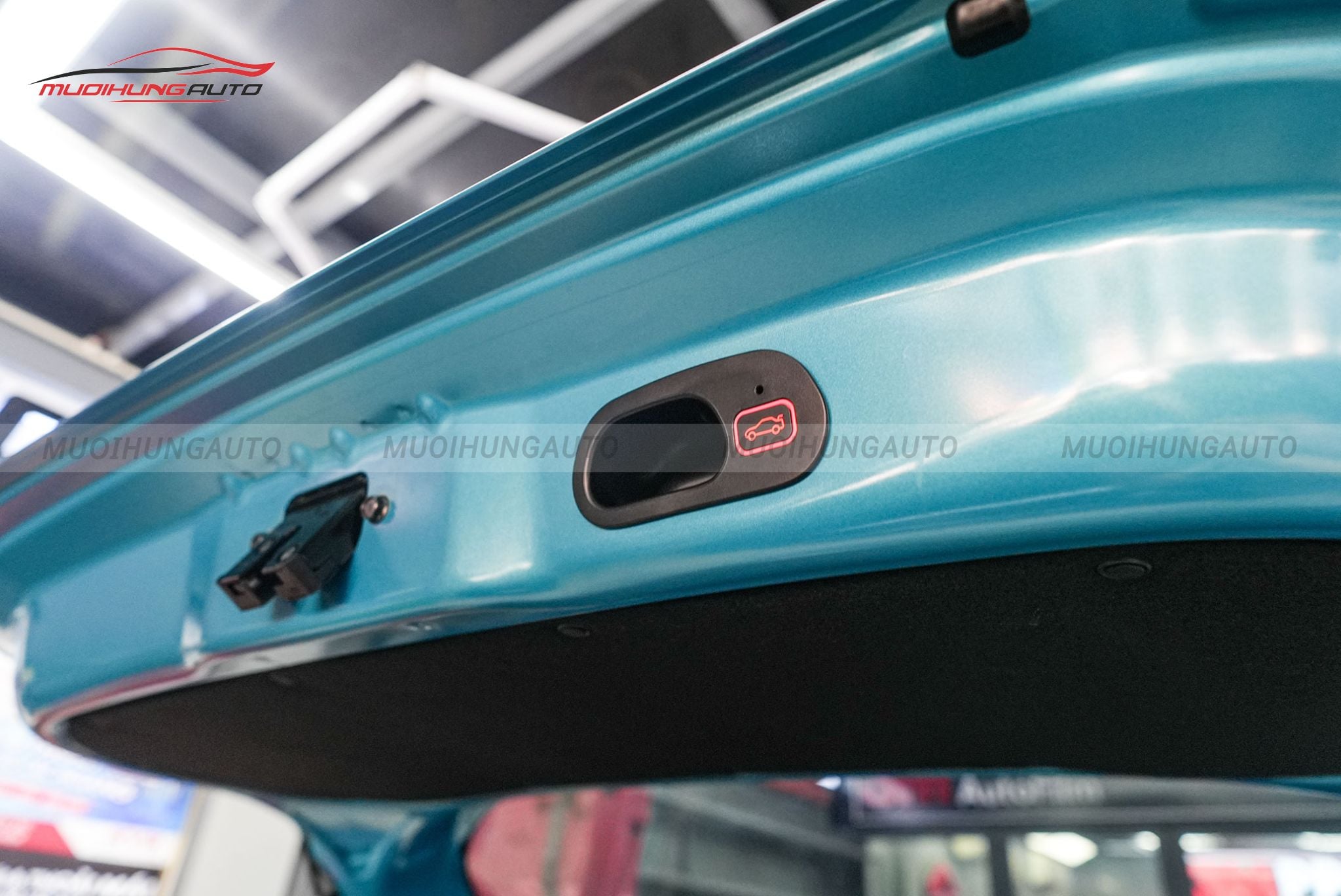 Cốp điện xe hơi Toyota Raize 2024