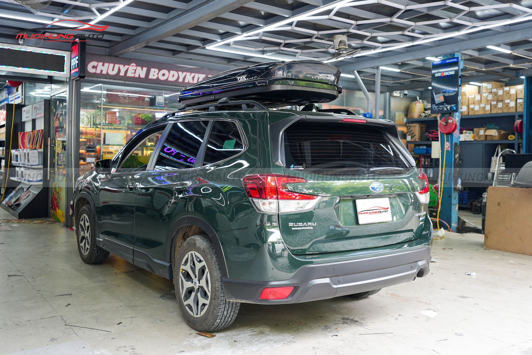 Cốp nóc ô tô Subaru Forester 2023