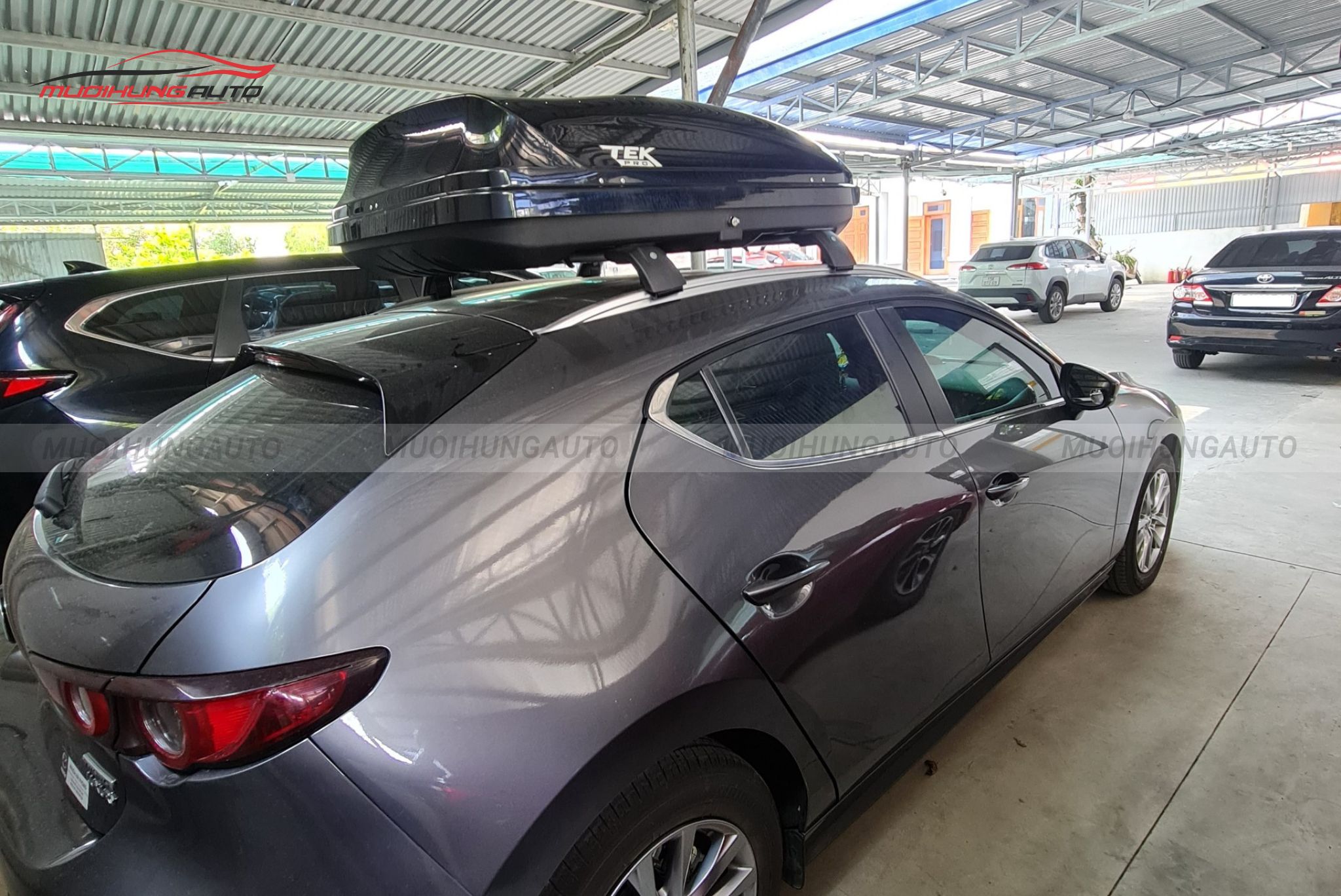 Cốp nóc phi thuyền Mazda 3 2020