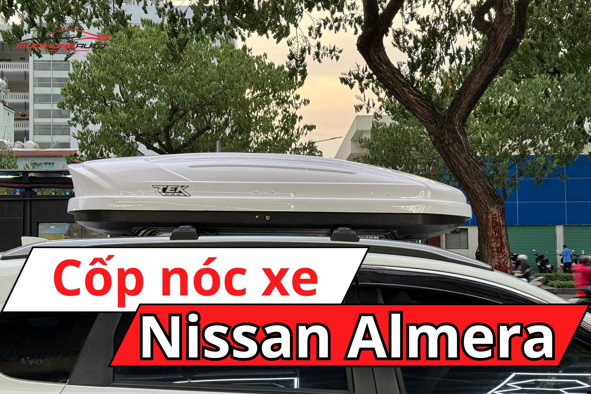 Cốp nóc phi thuyền Nissan Almera