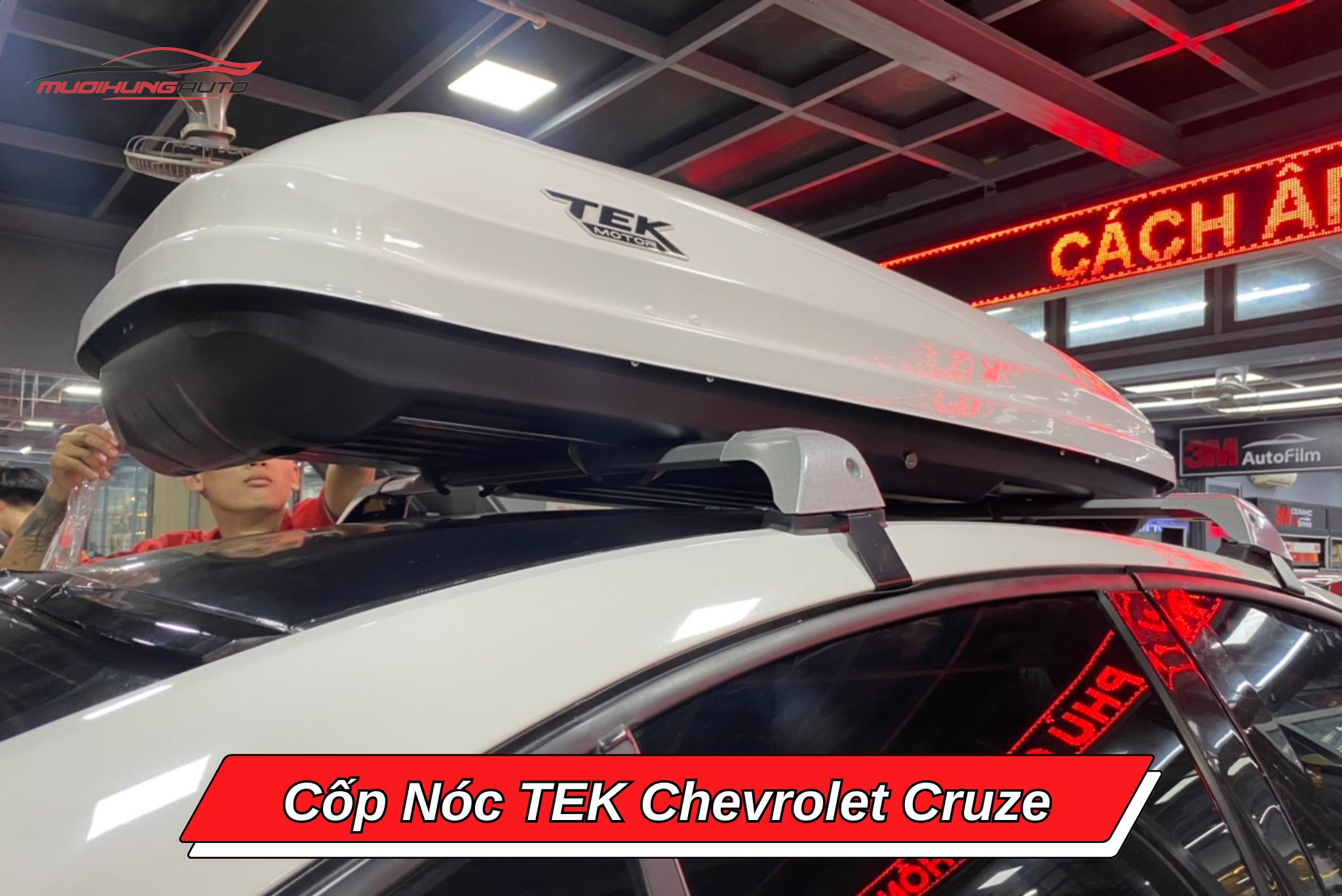 Cốp nóc phi thuyền TEK cho Chevrolet Cruze