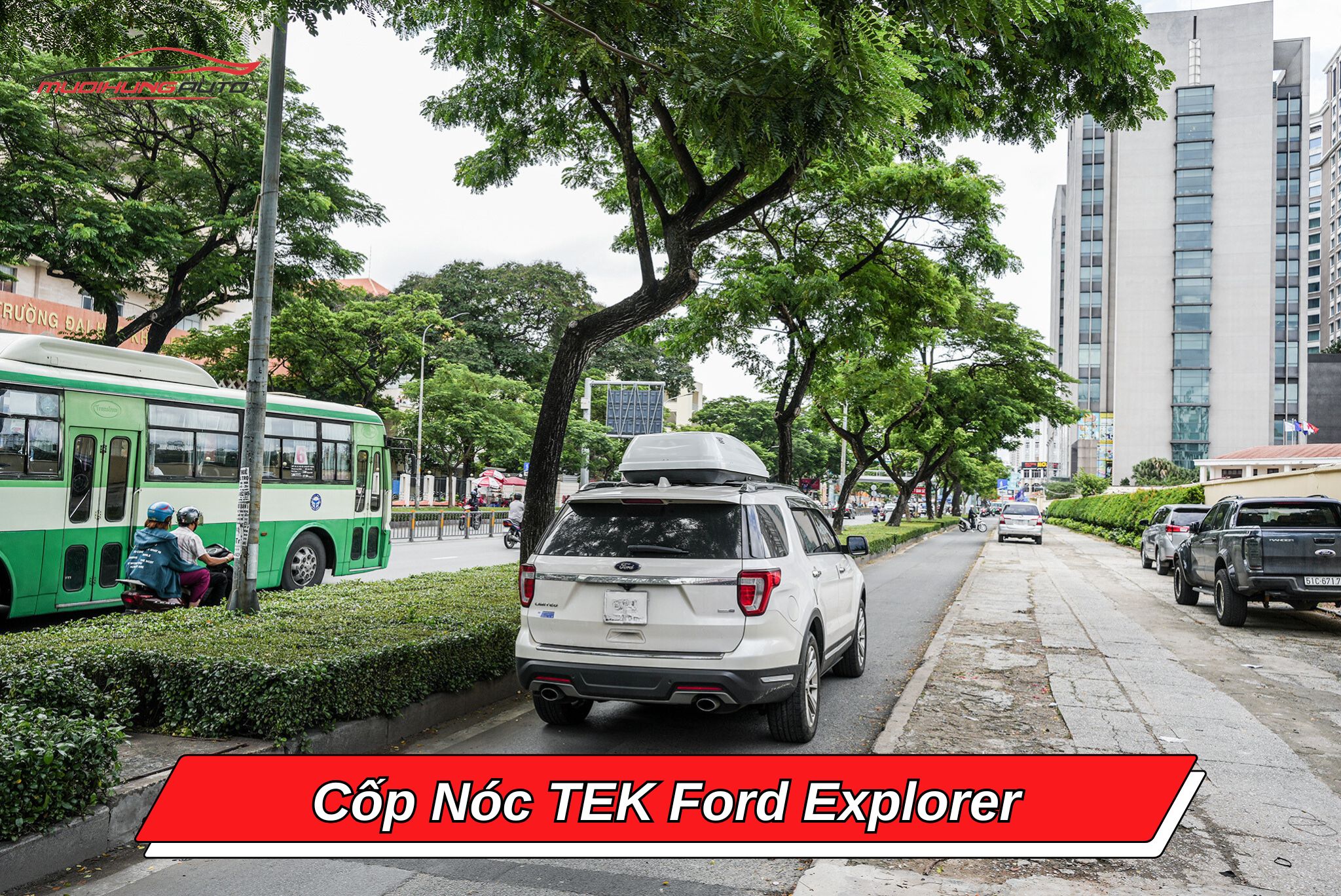 Cốp nóc phi thuyền TEK cho xe Ford Explorer