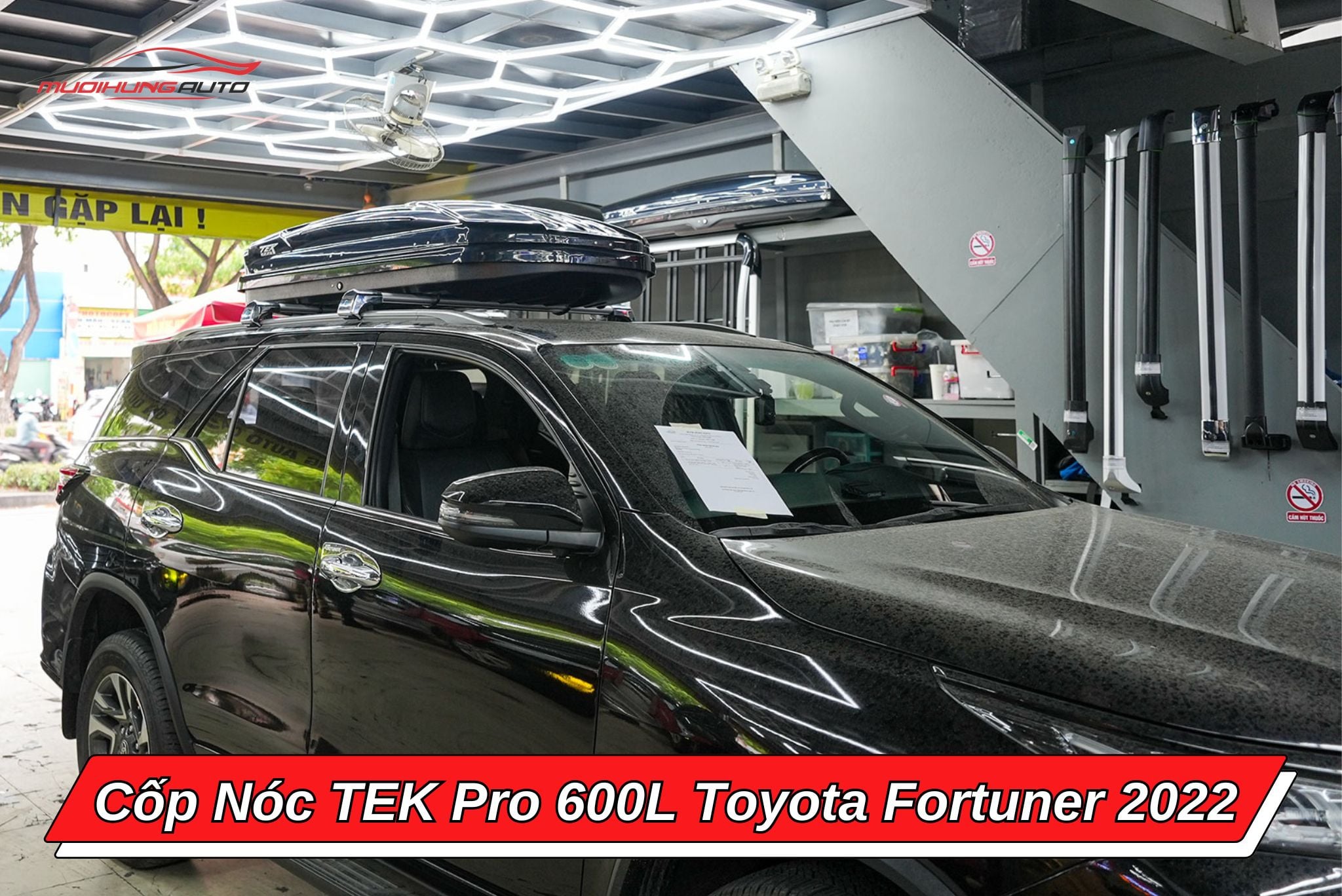 Cốp nóc phi thuyền TEK Pro 600L cho Toyota Fortuner 2022