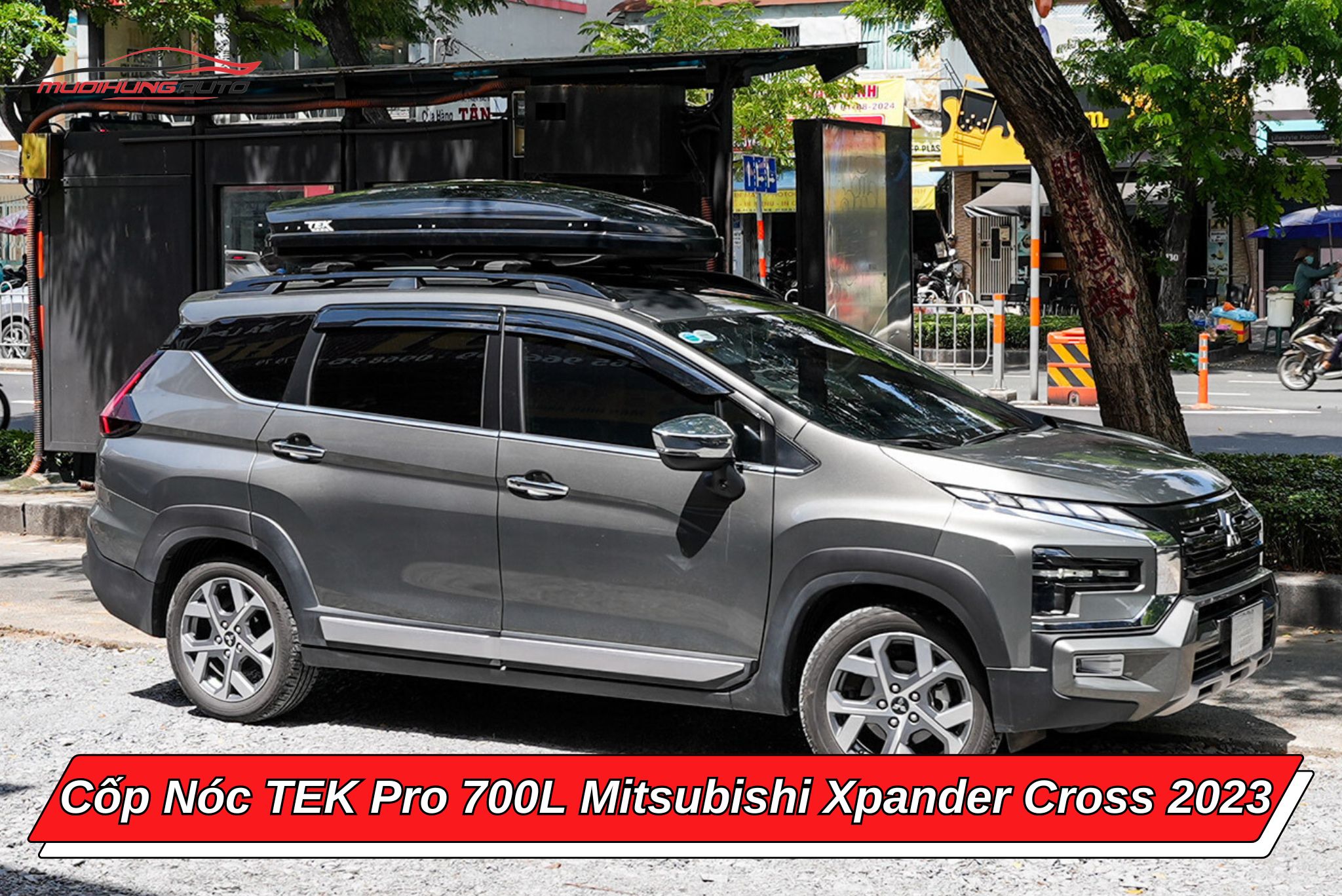 Cốp nóc phi thuyền TEK Pro 700l cho Mitsubishi Xpander Cross 2023