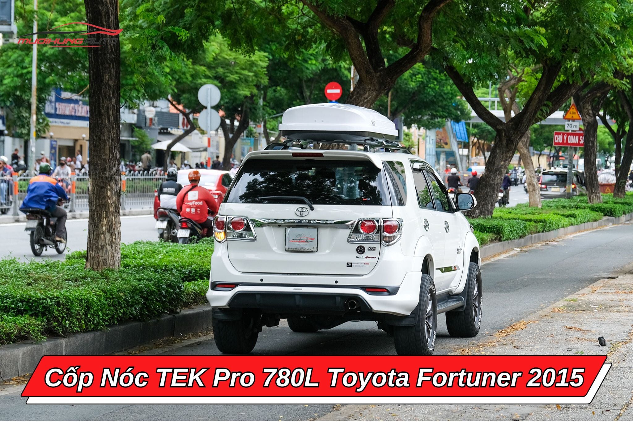 Cốp nóc phi thuyền TEK Pro 780L cho Toyota Fortuner 2015