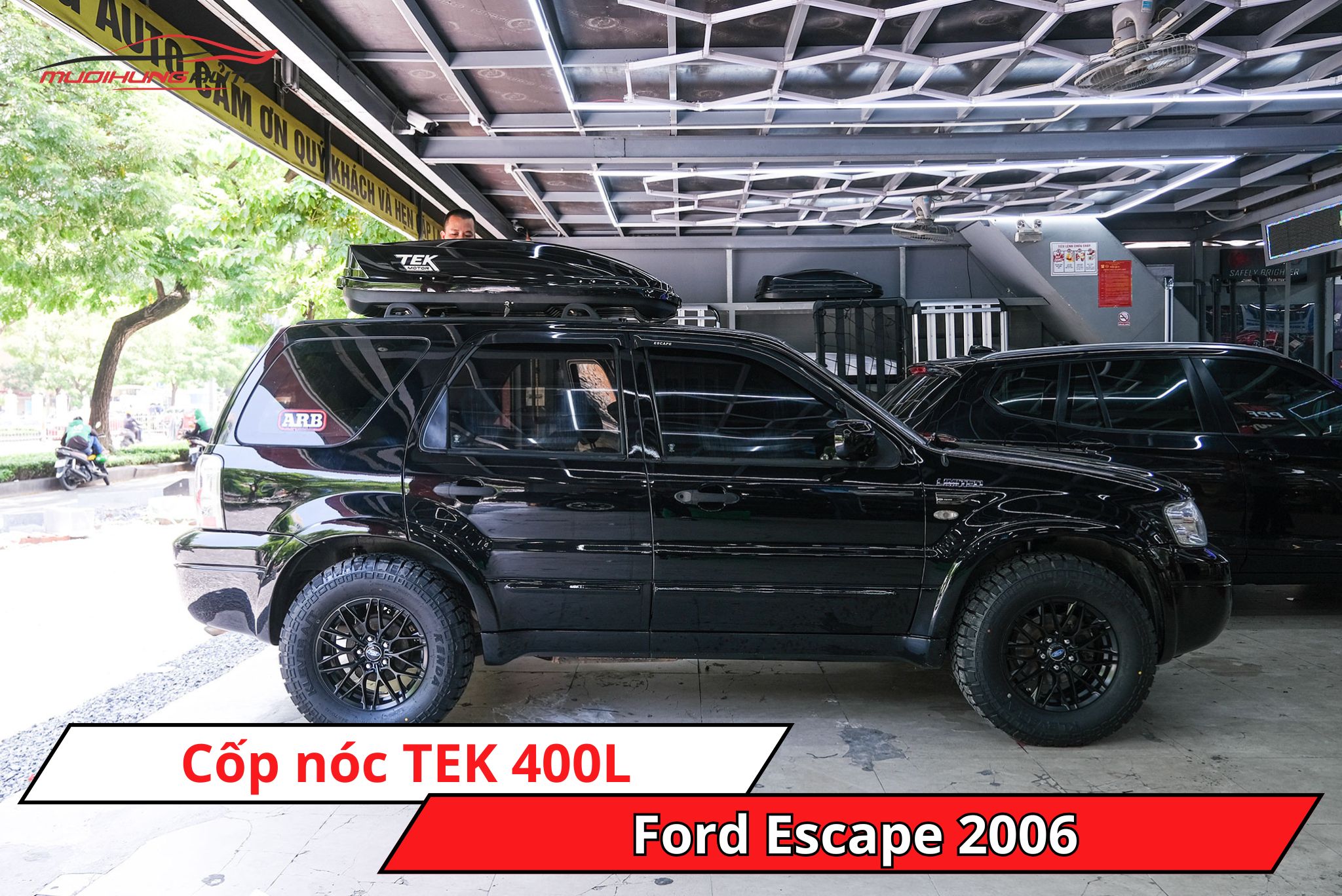 Cốp nóc TEK 400L cho xe Ford Escape 2006