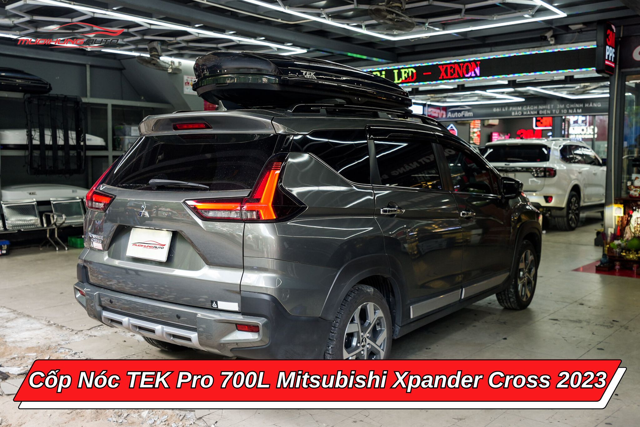 Cốp nóc TEK Pro 700l ô tô Mitsubishi Xpander Cross 2023
