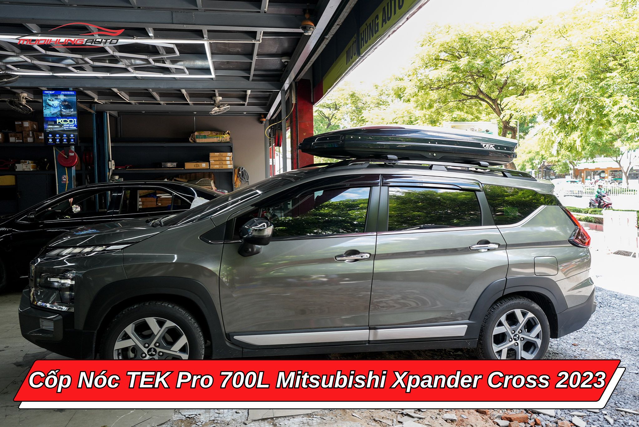 Cốp nóc TEK Pro 700l xe Mitsubishi Xpander Cross 2023