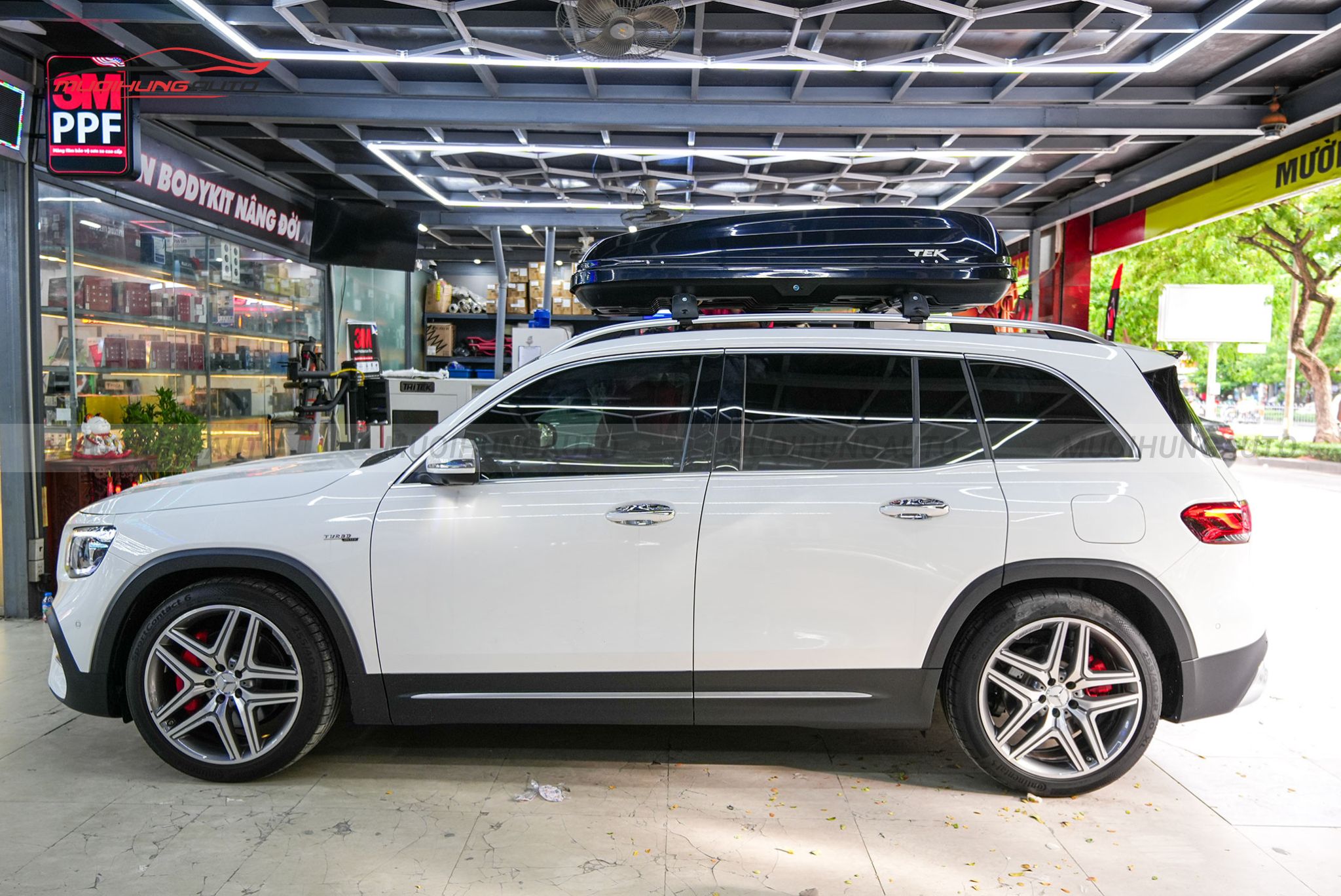 Cốp nóc xe Mercedes GLB35 2022