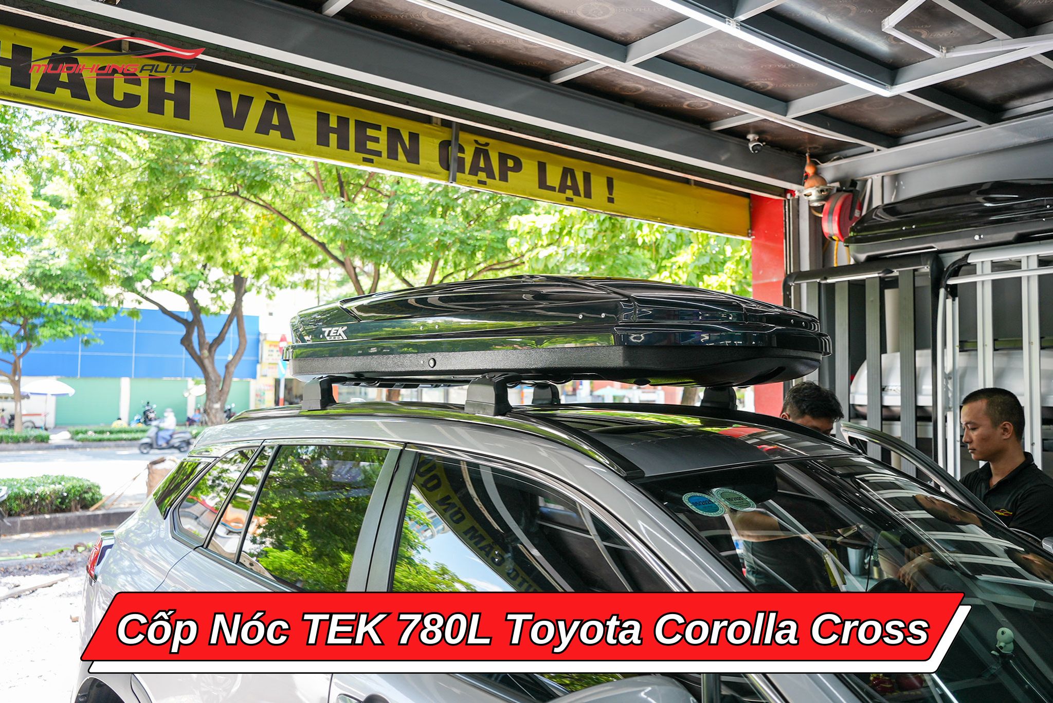 Cốp phi thuyền TEK 780l cho Toyota Corolla Cross