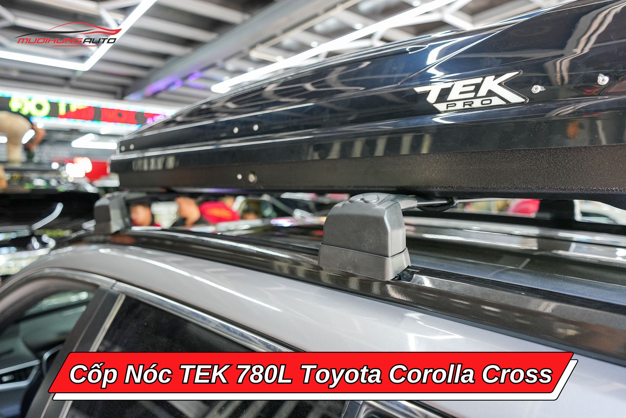 Cốp phi thuyền TEK 780l ô tô Toyota Corolla Cross