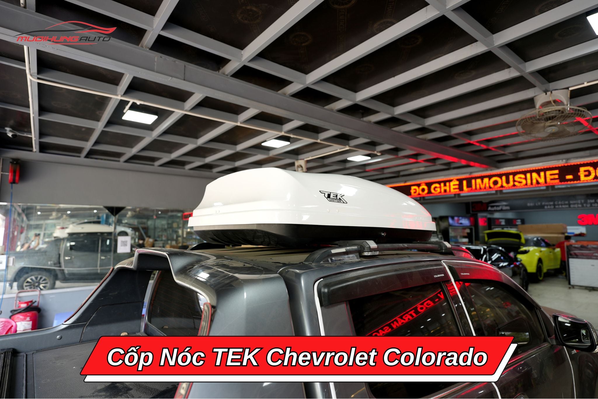 Cốp phi thuyền TEK cho xe Chevrolet Colorado