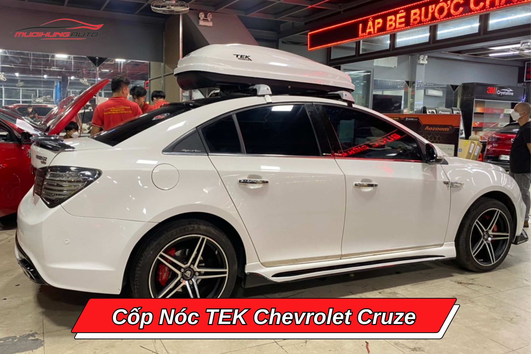Cốp phi thuyền TEK ô tô Chevrolet Cruze