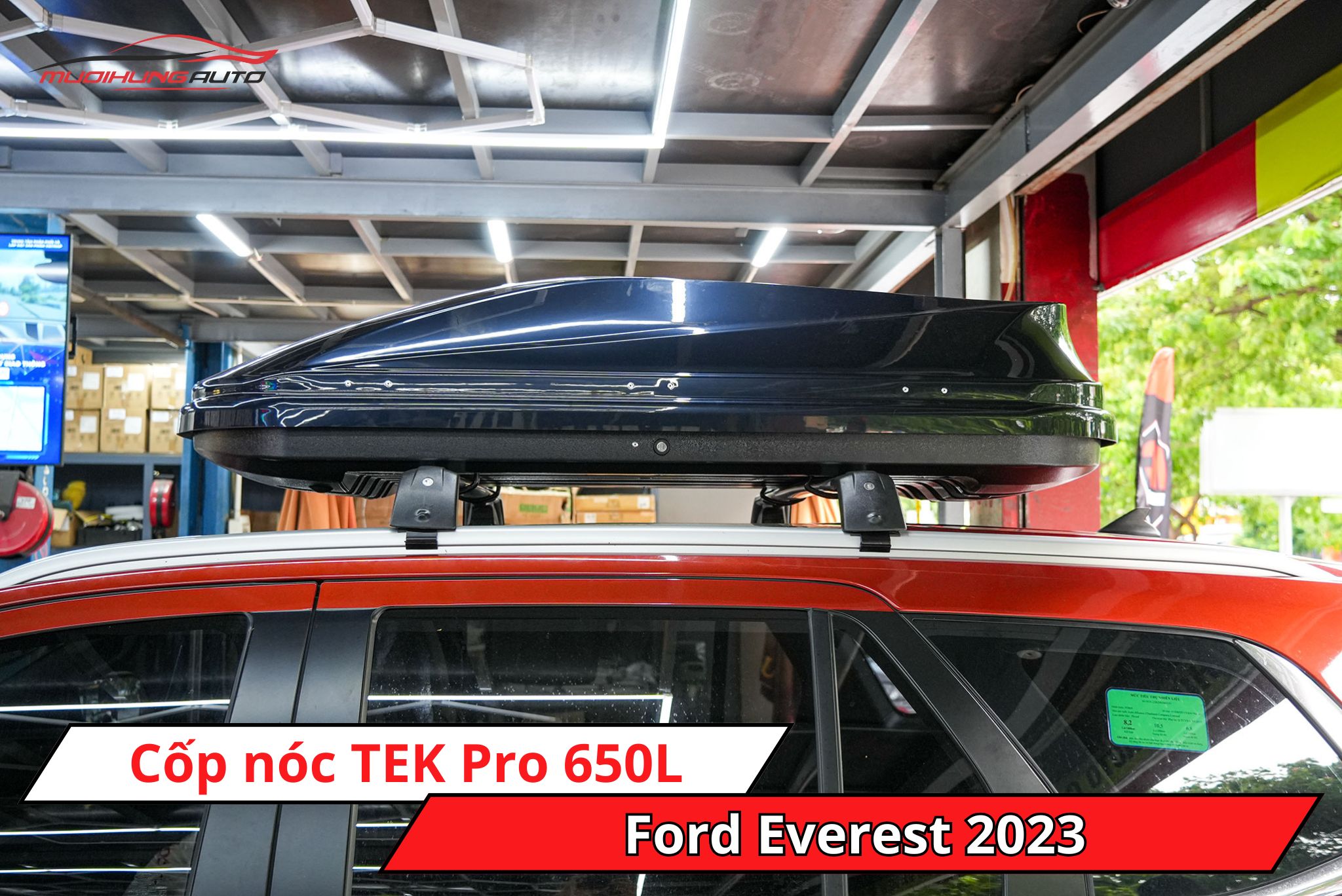 Cốp phi thuyền TEK Pro 650L cho xe Ford Everest 2023
