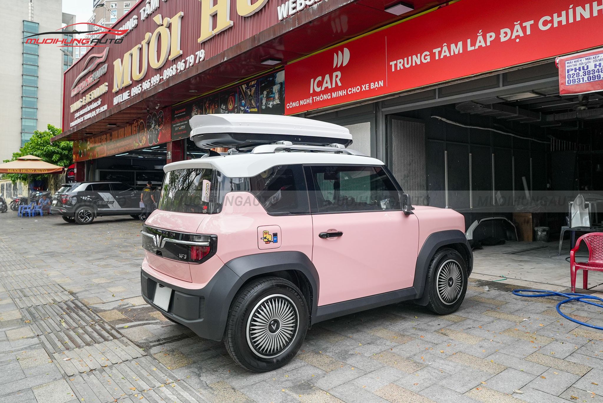 Cốp phi thuyền Vinfast VF3