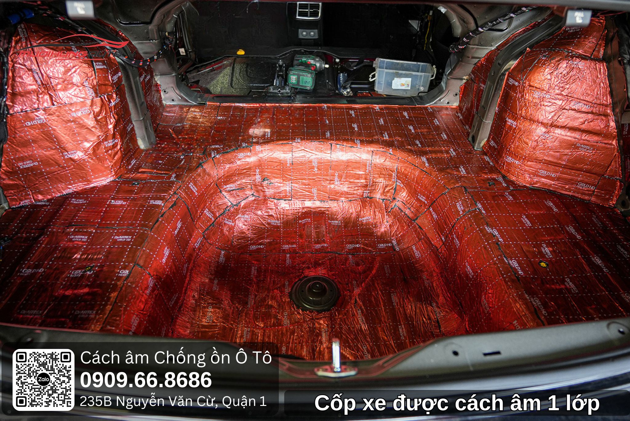 Cốp xe hơi được cách âm 1 lớp
