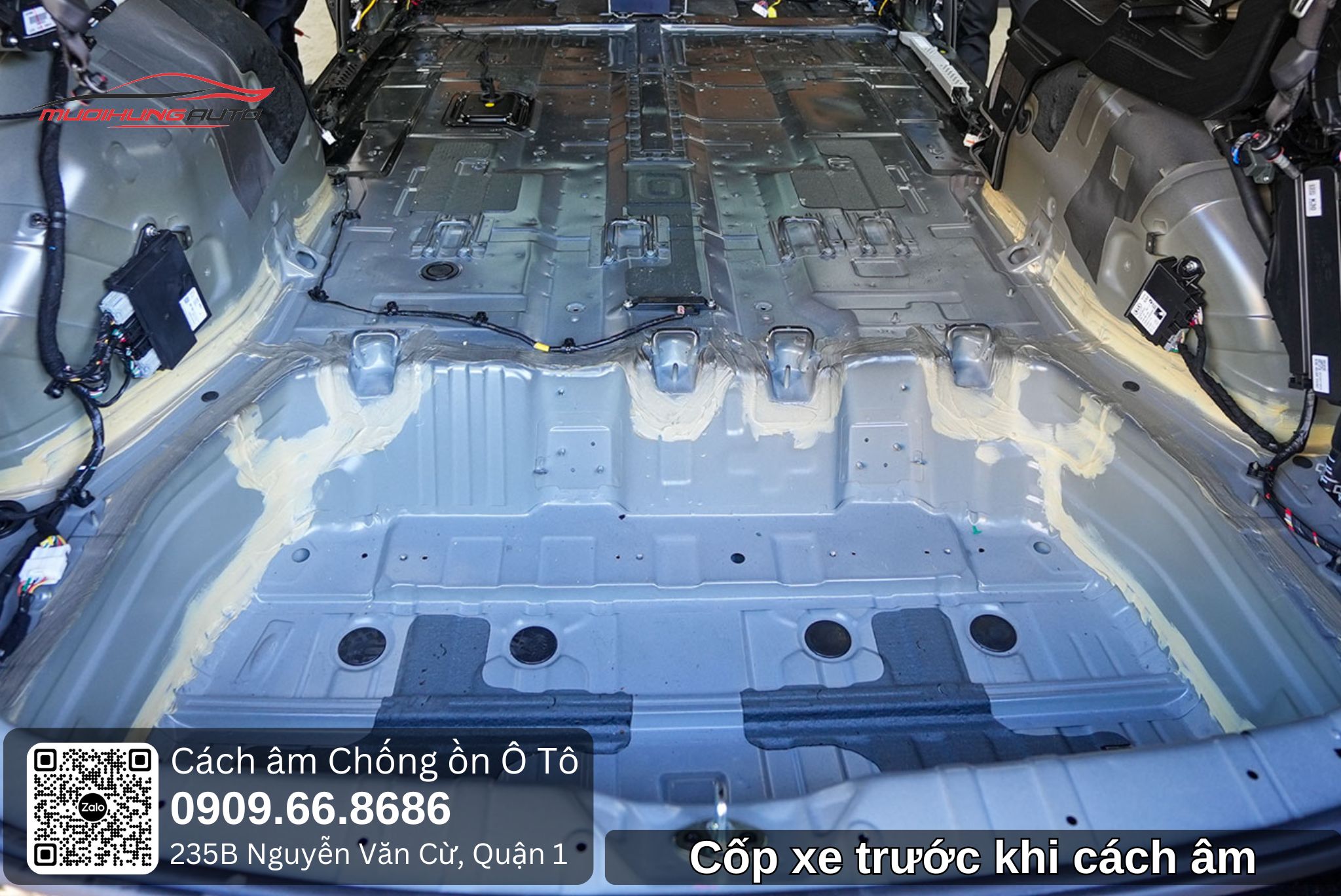 Cốp xe trước khi cách âm