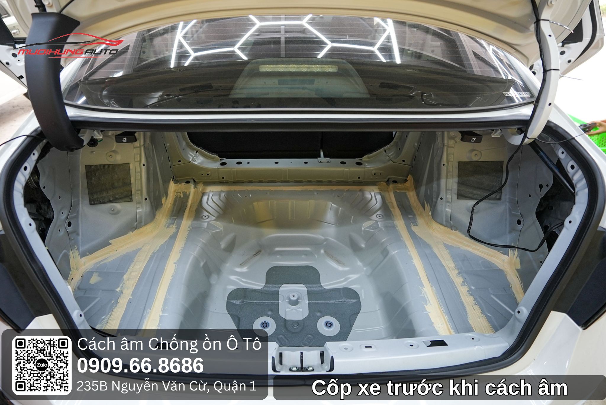 Cốp xe trước khi cách âm