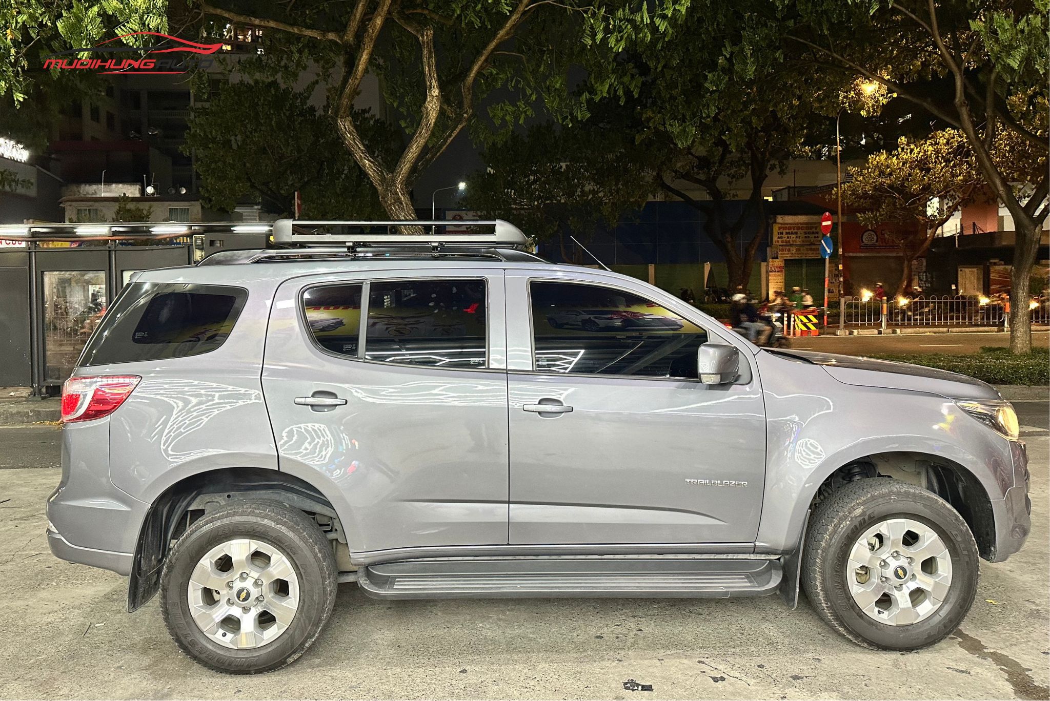 Lắp baga mui Yaki 127cm CP-307 cho Chevrolet Trailblazer 2018