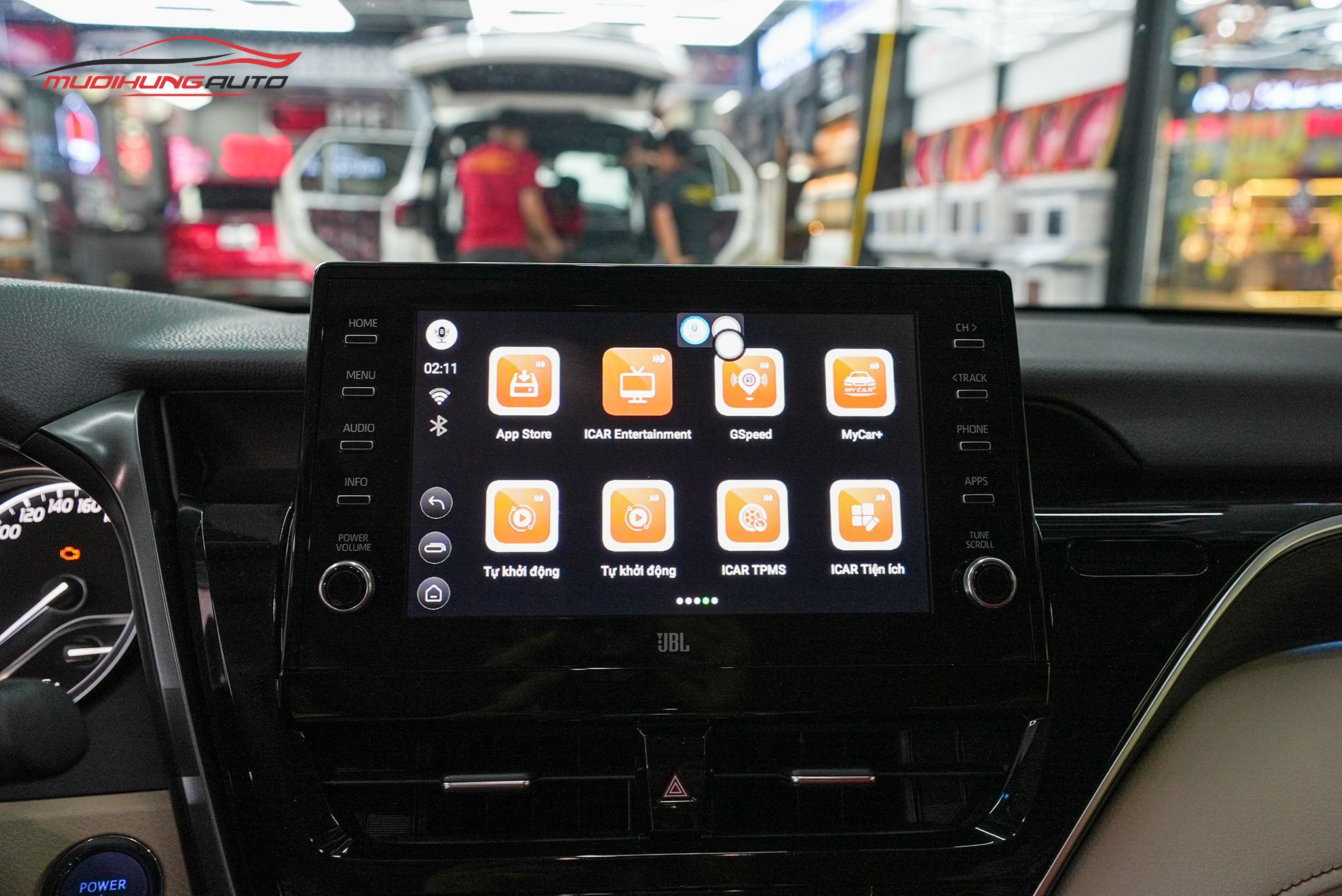 Lắp Elliview D5 Premium Cho Xe Toyota Camry 2024