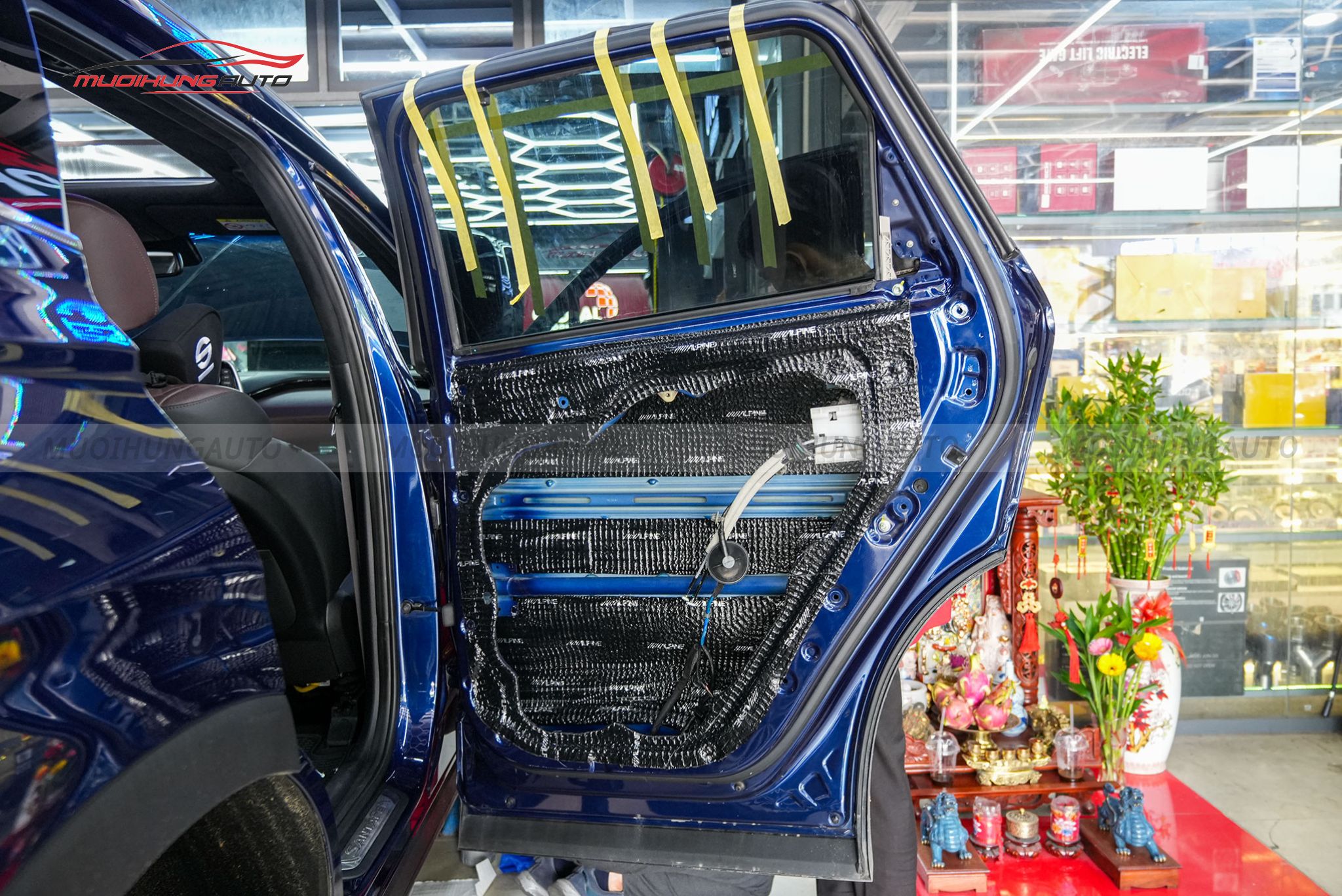 Dán cách âm 4 cánh cửa xe Hyundai Santafe 2019