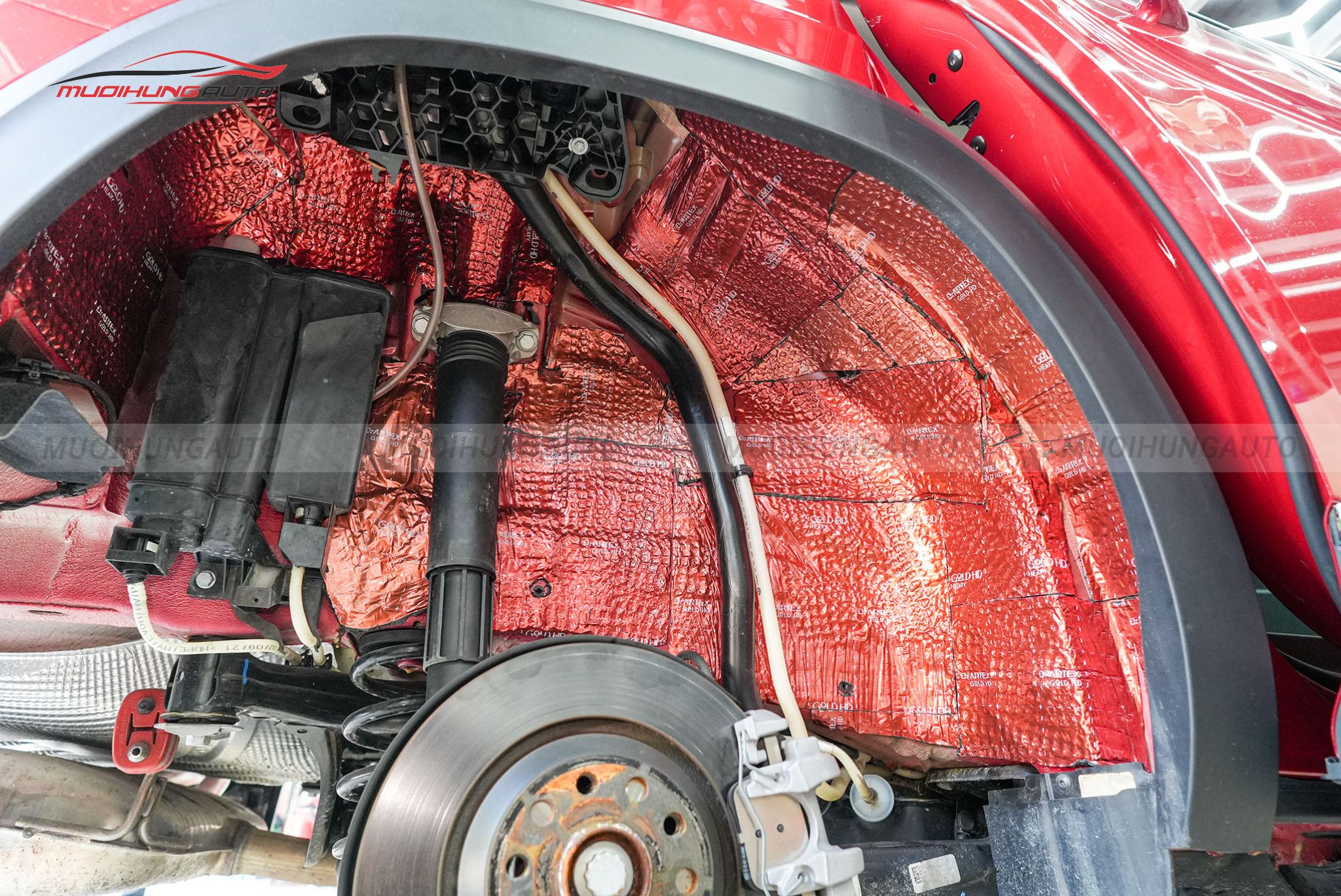 Dán cách âm chống ồn hốc bánh Volkswagen Teramont 2023