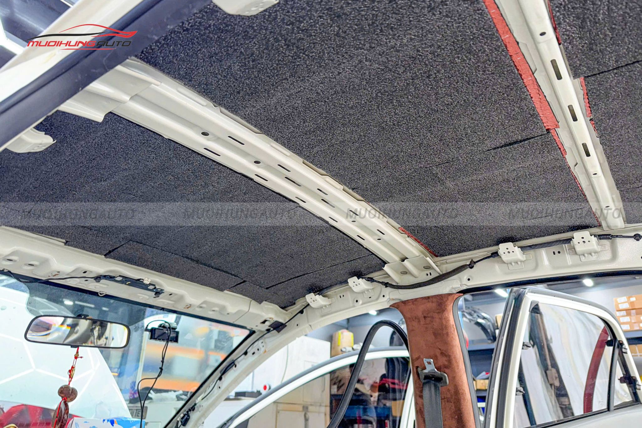 Dán cách âm chống ồn trần xe Kia Morning 2013