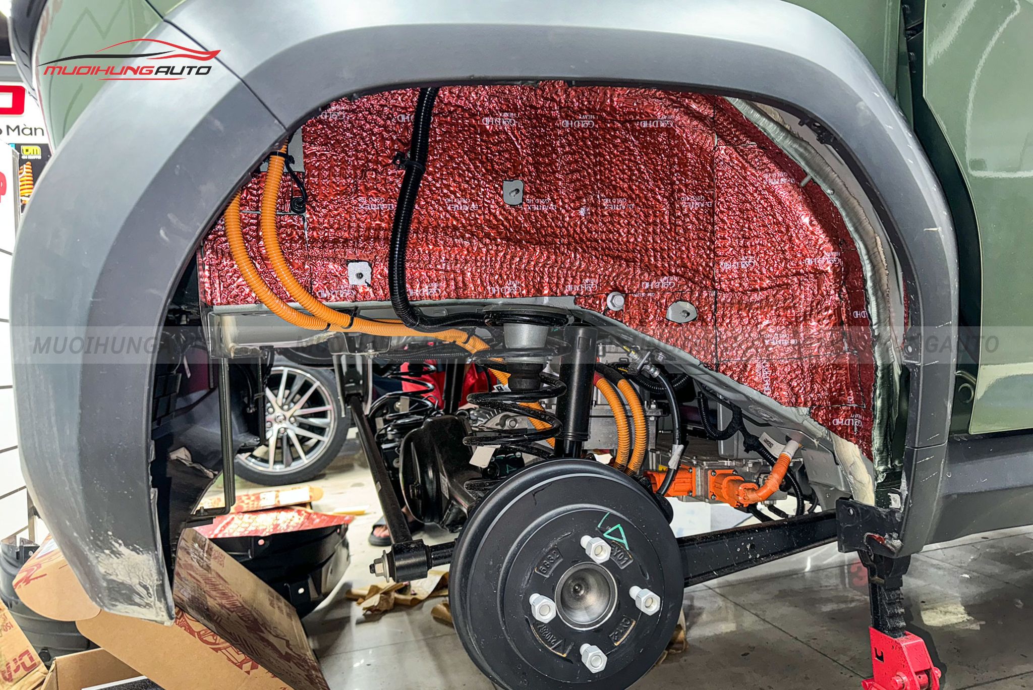 Dán cách âm hốc bánh Vinfast VF3