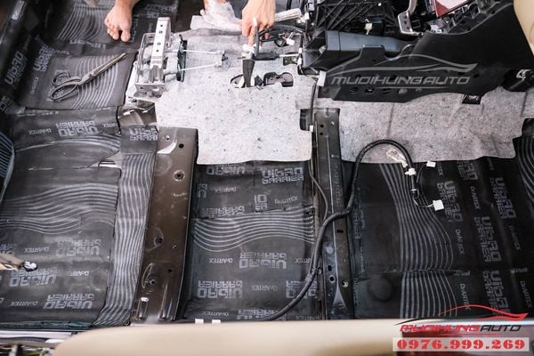 DÁN CÁCH ÂM XE HƠI – TUYỆT CHIÊU CHỐNG ỒN TỐI ƯU NHẤT HIỆN NAY