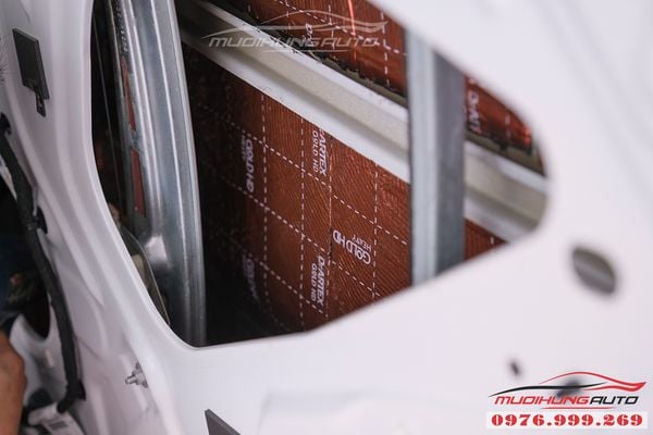 DÁN CÁCH ÂM XE HƠI – TUYỆT CHIÊU CHỐNG ỒN TỐI ƯU NHẤT HIỆN NAY