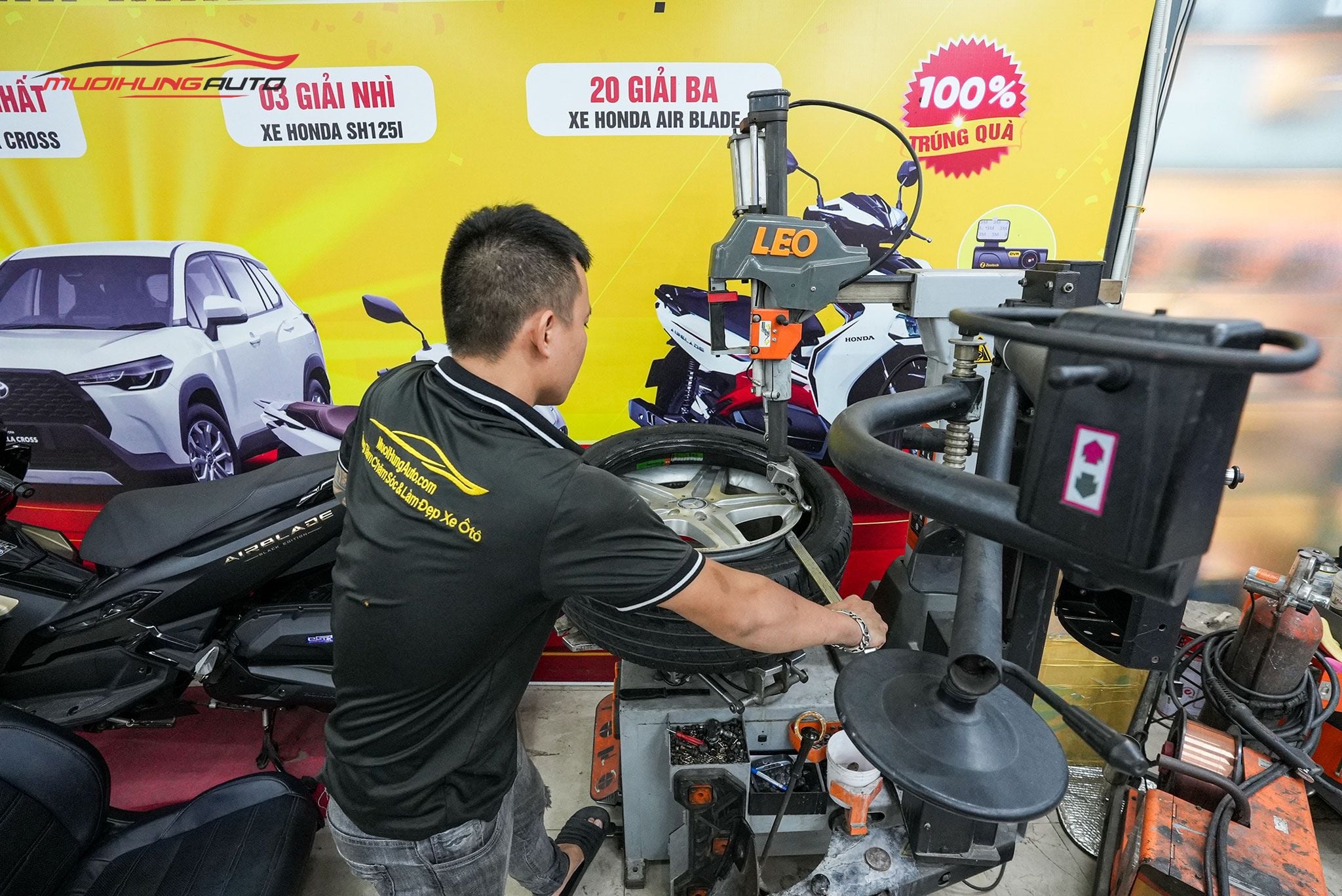 Dán mút chống đinh lốp ô tô size 235