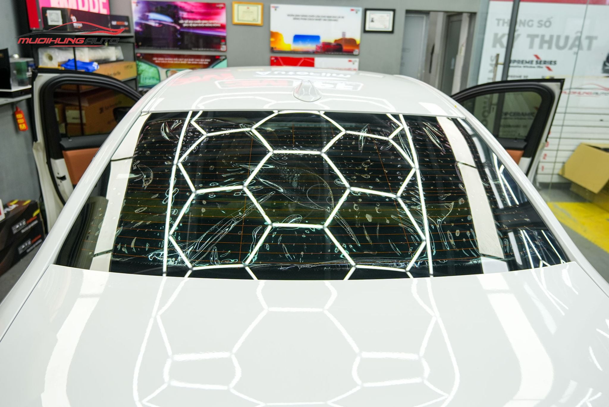 Dán phim cách nhiệt 3M BMW 320i 2024