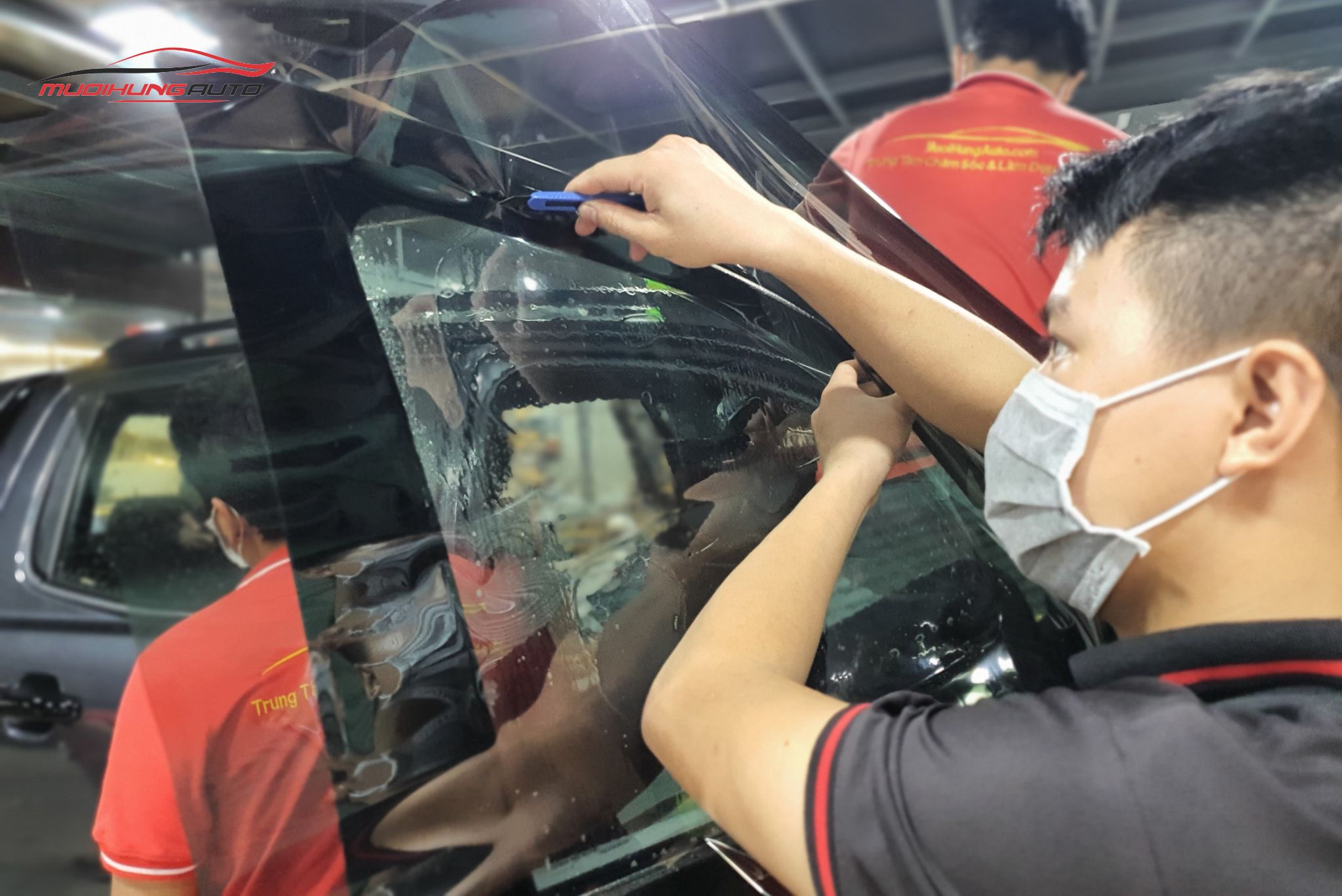 Dán phim cách nhiệt 3M chính hãng Ford Ranger 2021