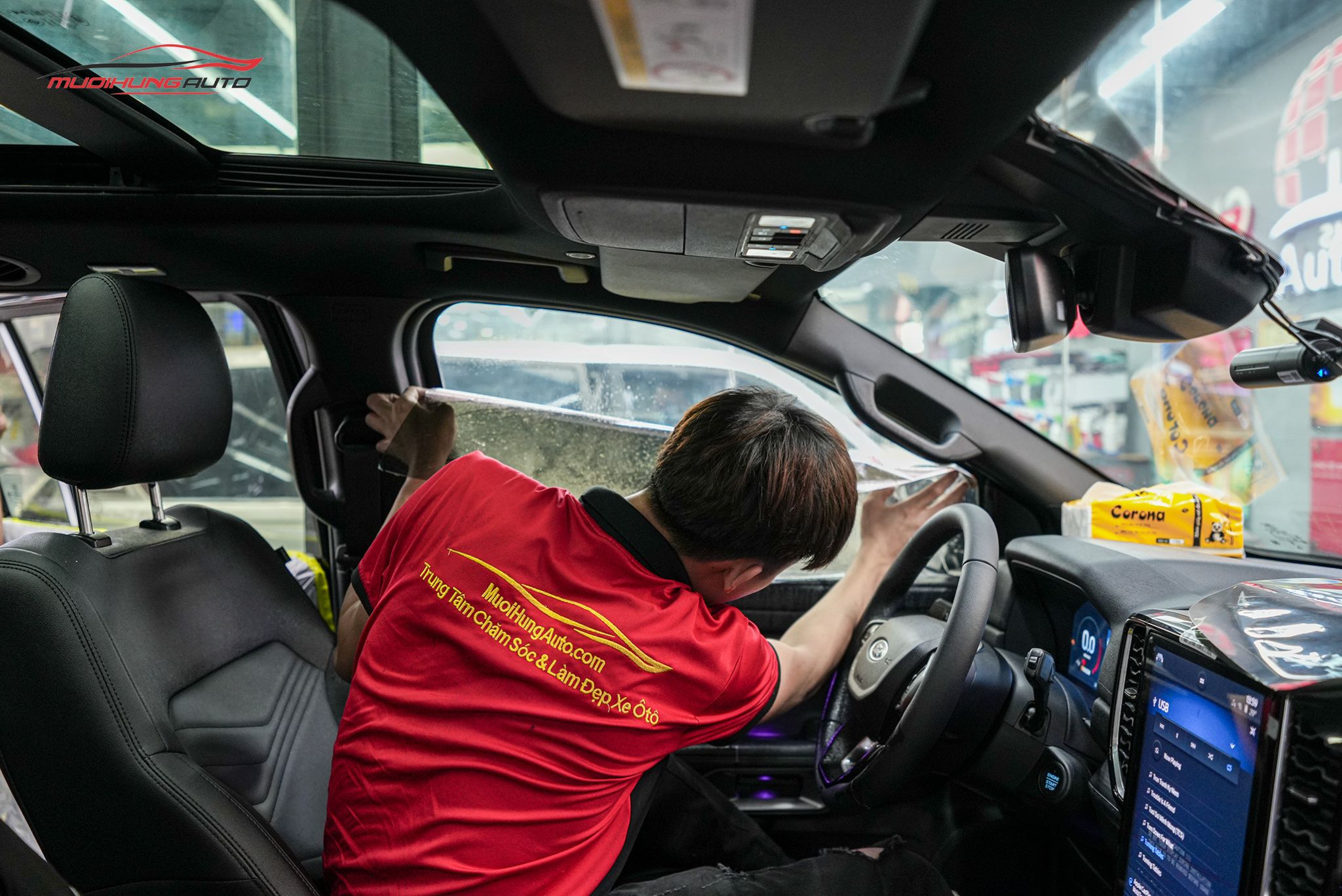 Dán phim cách nhiệt 3M cho Ford Everest 2023