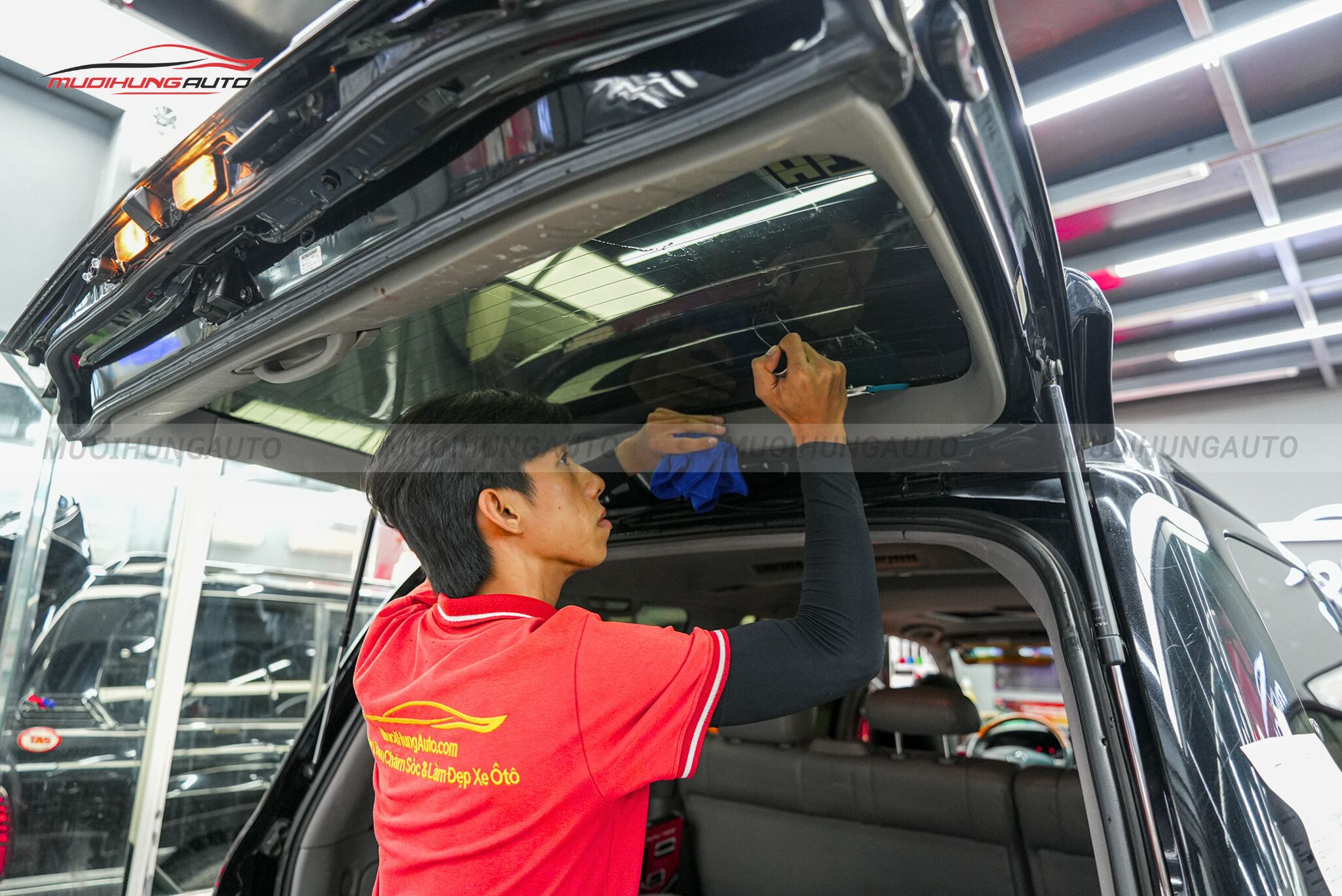 Dán phim cách nhiệt 3M cho ô tô Lexus LX470 2015