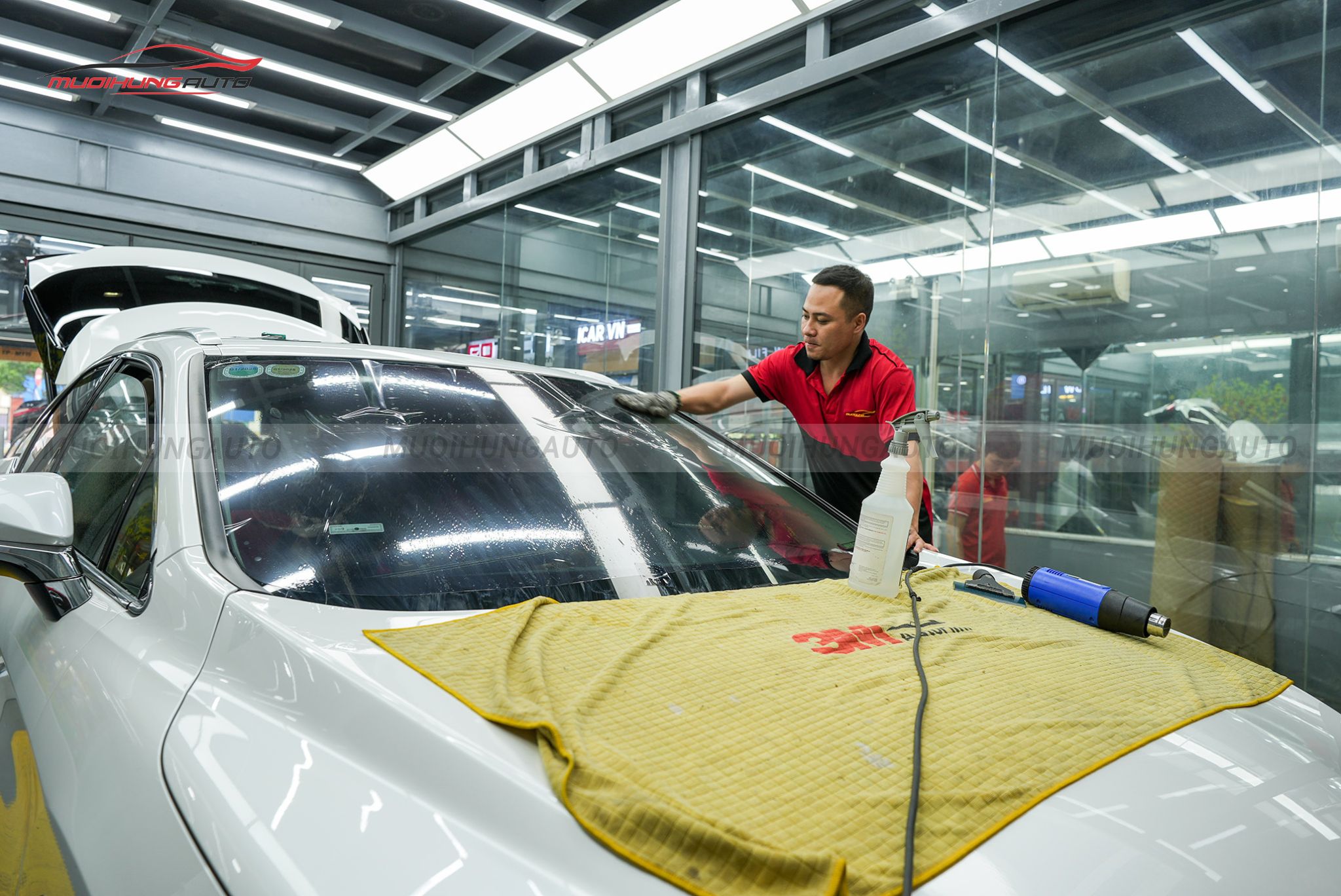 Dán phim cách nhiệt 3M cho ô tô Lexus RX300 2022