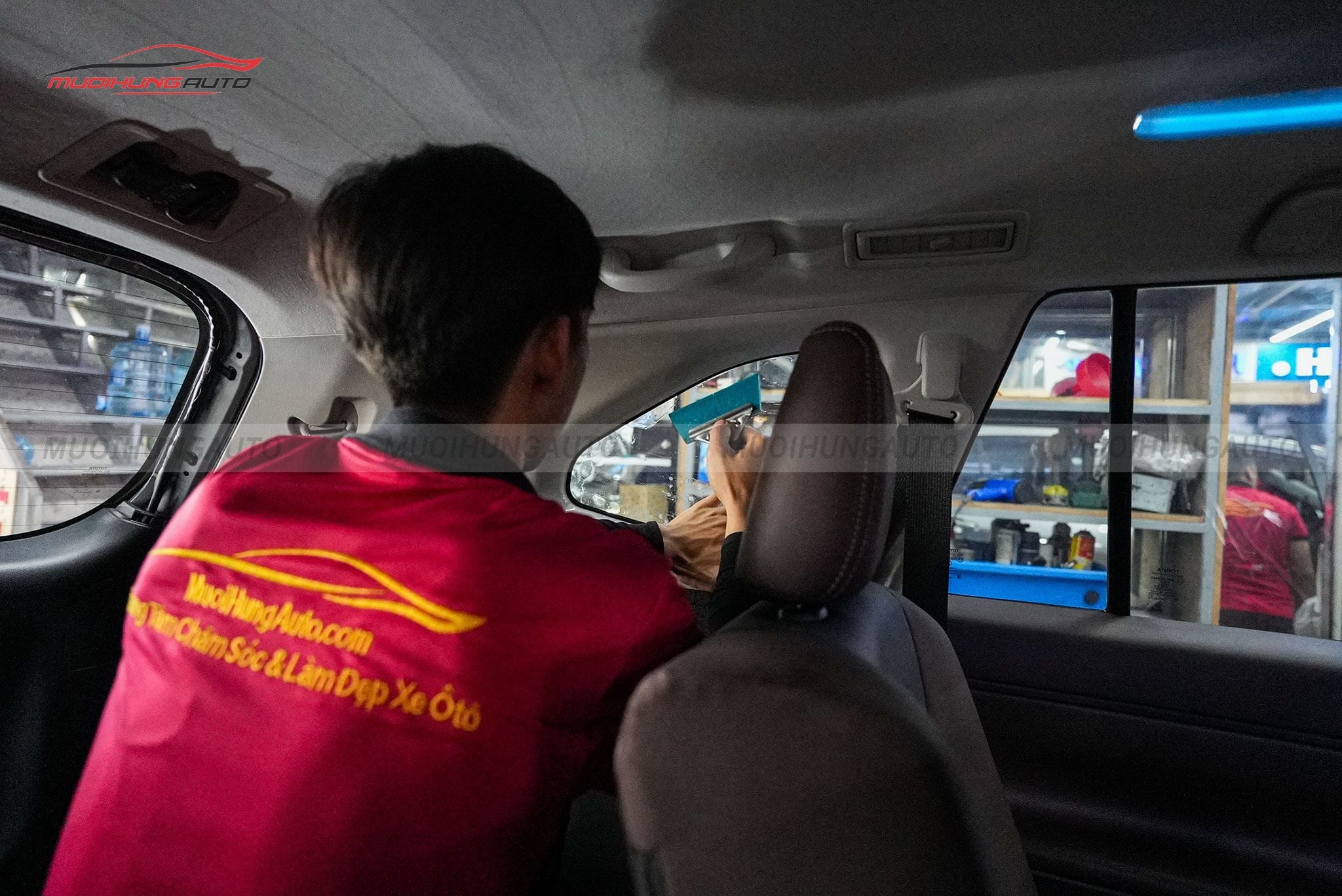 Dán phim cách nhiệt 3M cho ô tô Toyota Innova 2023