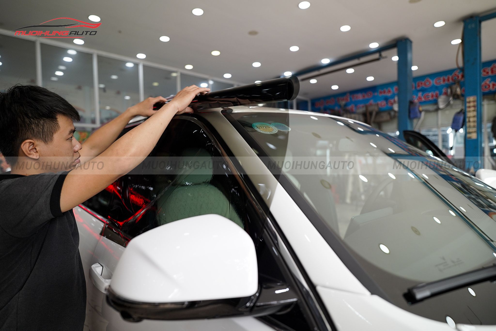 Dán phim cách nhiệt 3M cho ô tô Vinfast President V8