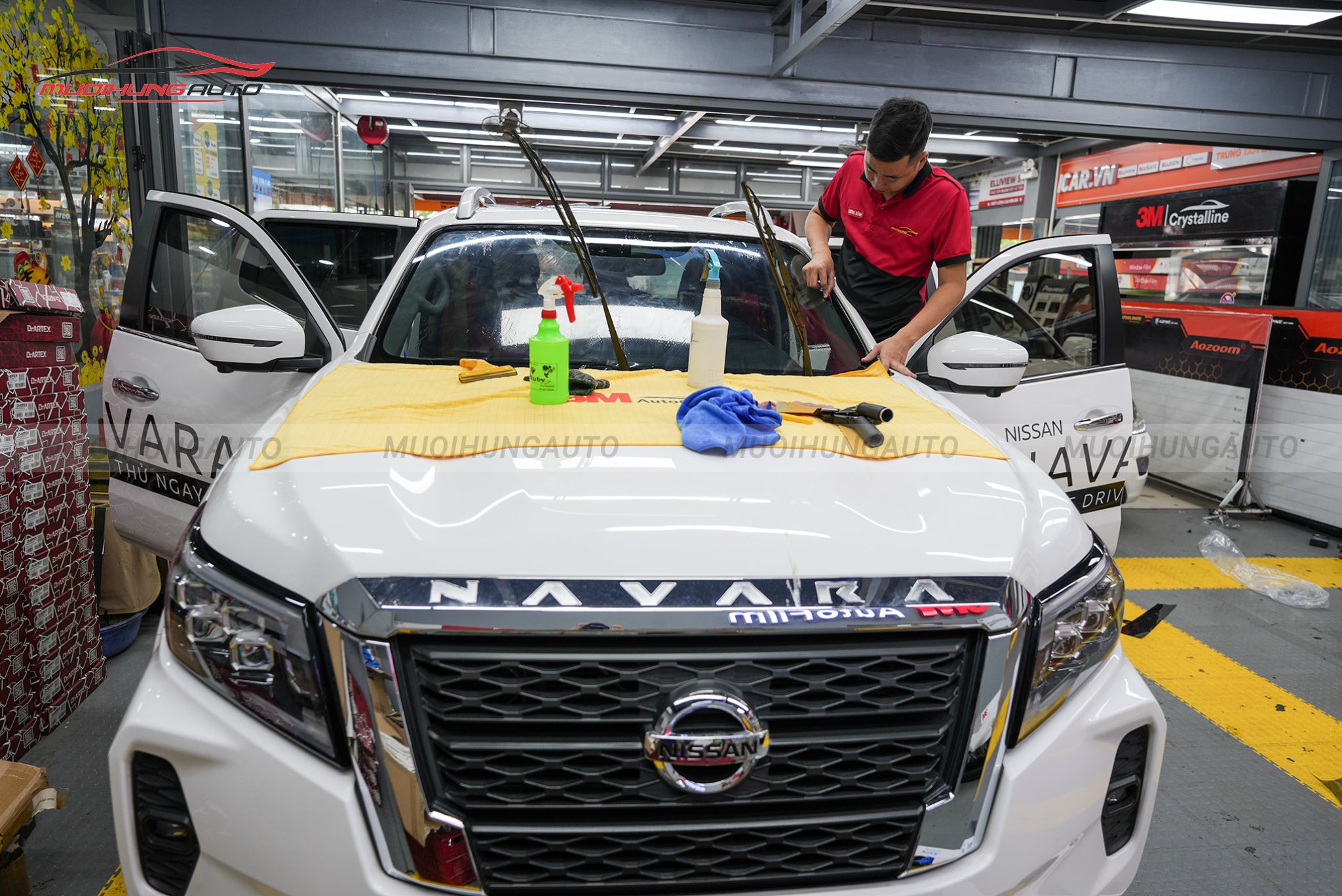 Dán phim cách nhiệt 3M cho xe Nissan Navara 2022