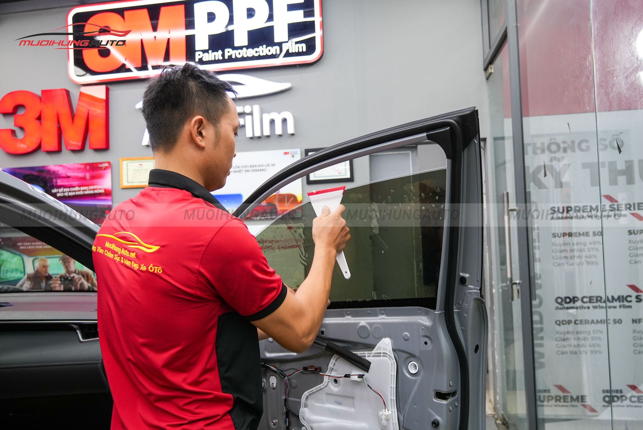 Dán phim cách nhiệt 3M cho xe Toyota Corolla Cross 2024