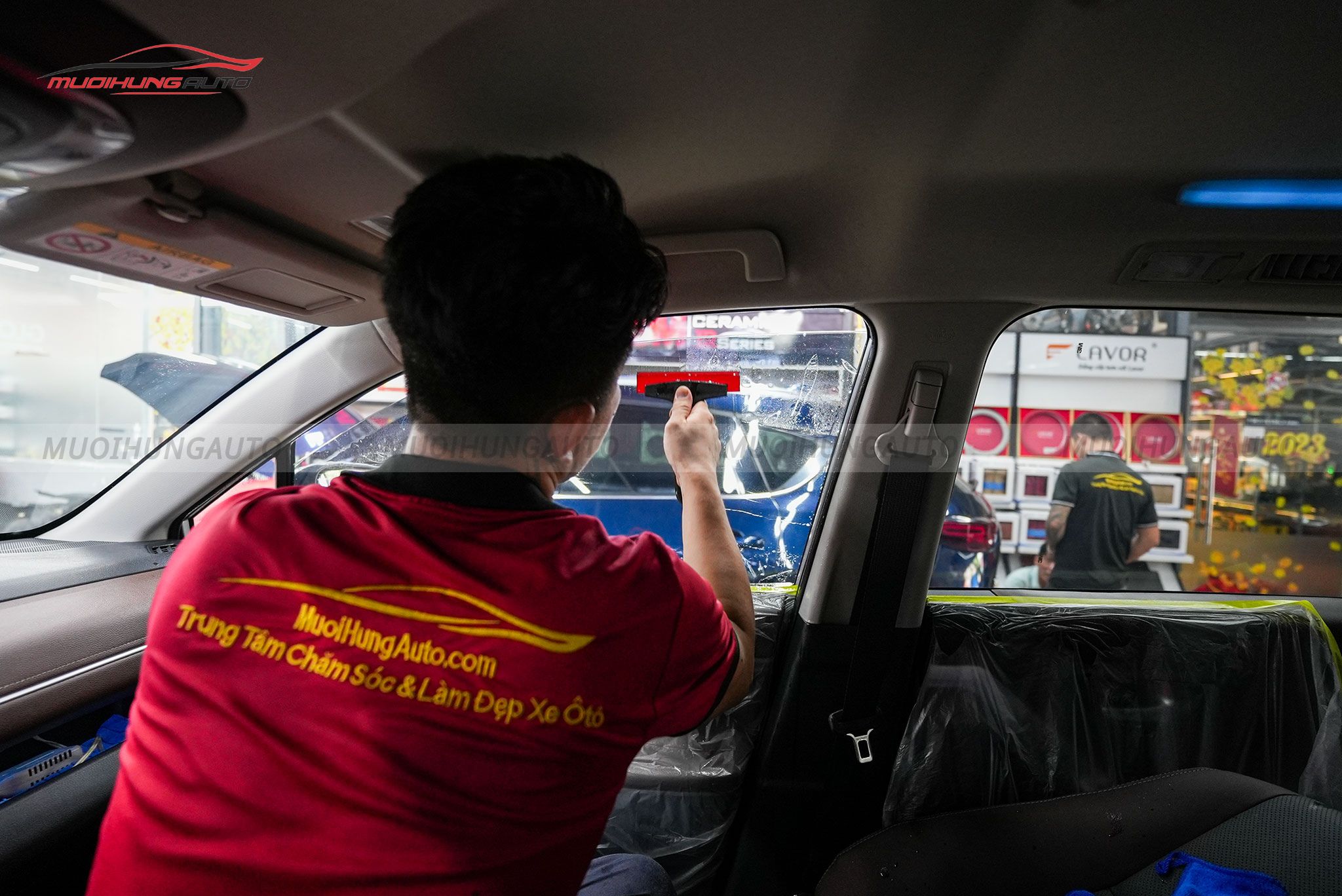 Dán phim cách nhiệt 3M cho xe Toyota Innova 2023