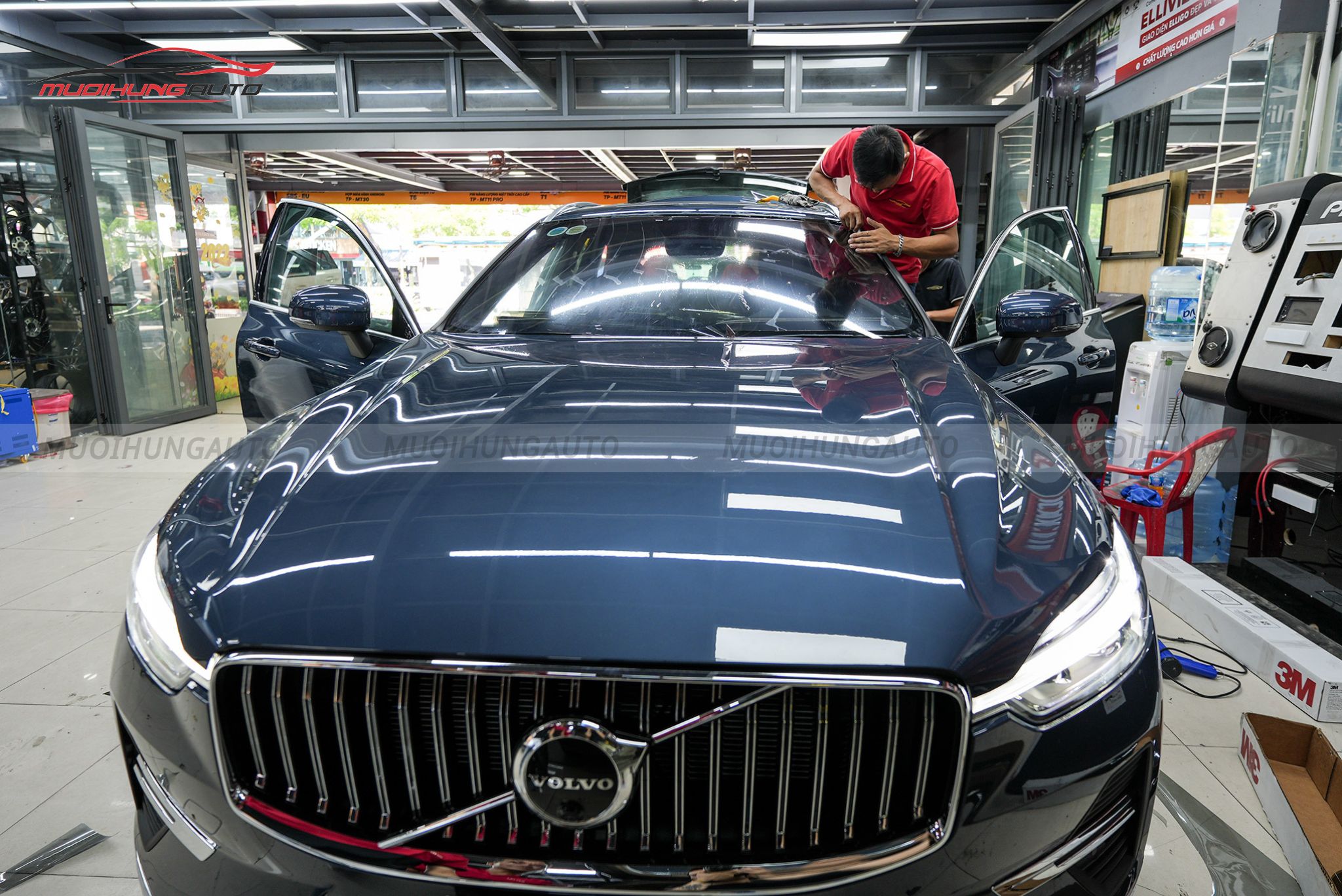 Dán phim cách nhiệt 3M cho xe Volvo B6