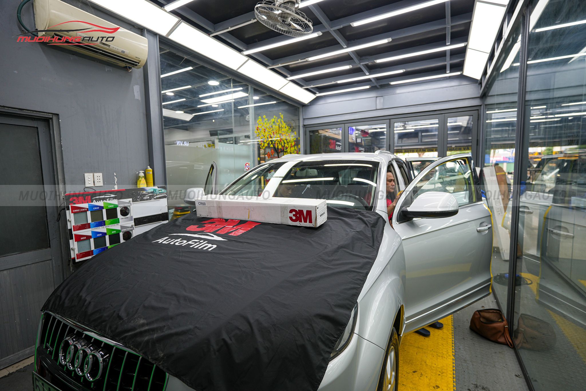 Dán phim cách nhiệt 3M ô tô Audi Q7 2010
