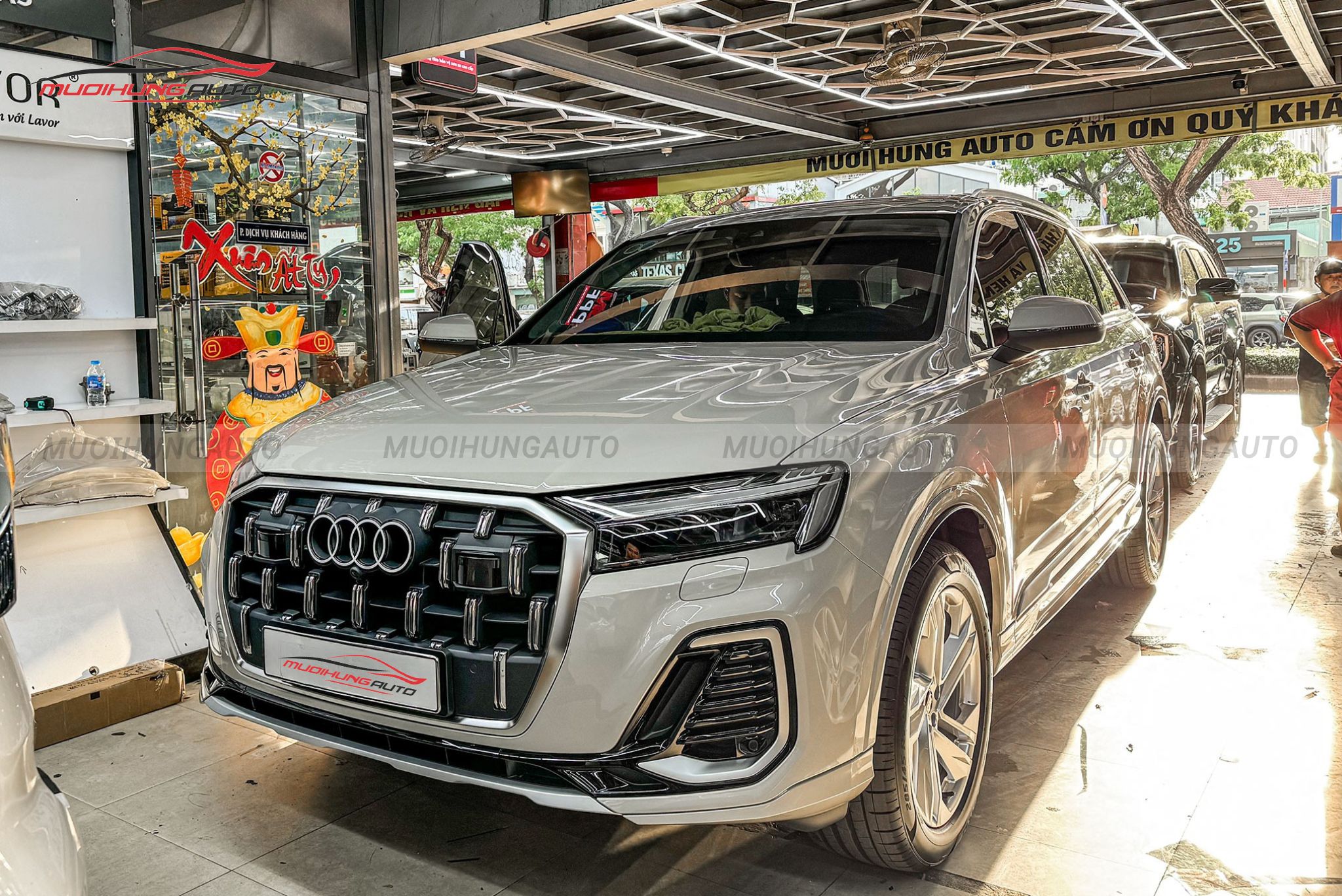 Dán phim cách nhiệt 3M ô tô Audi Q7 2024